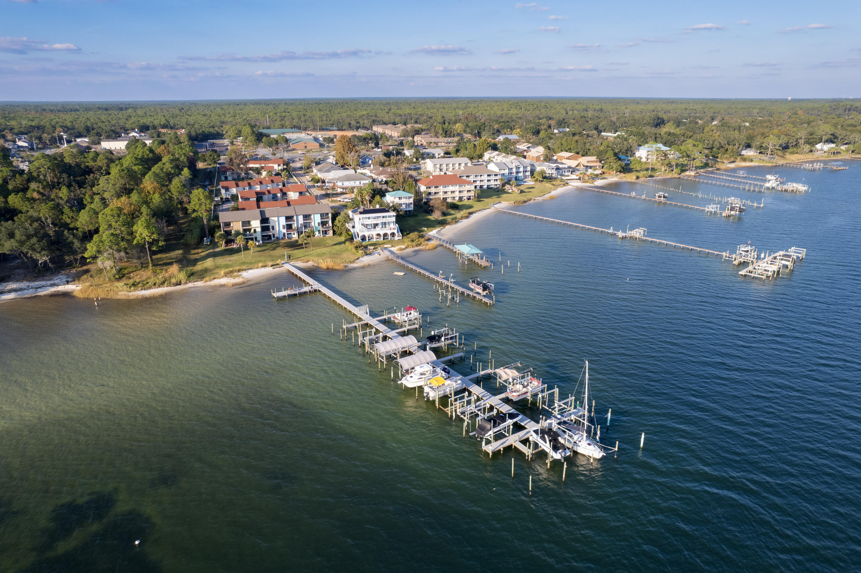 LA MAR WEST T/H PH 2 - Residential