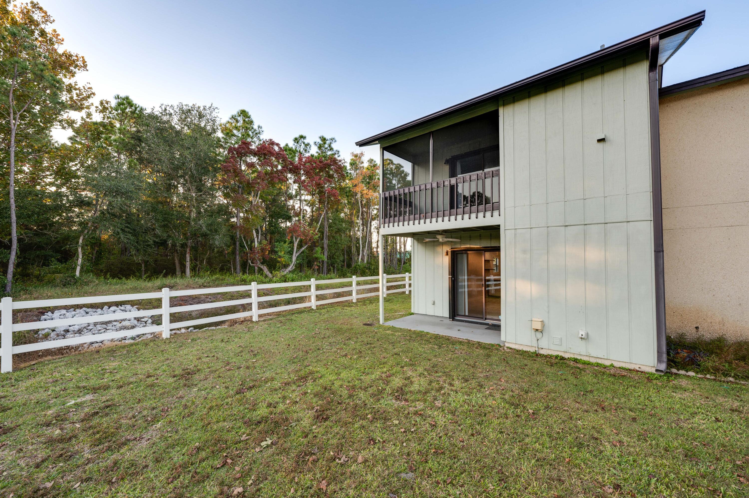 LA MAR WEST T/H PH 2 - Residential