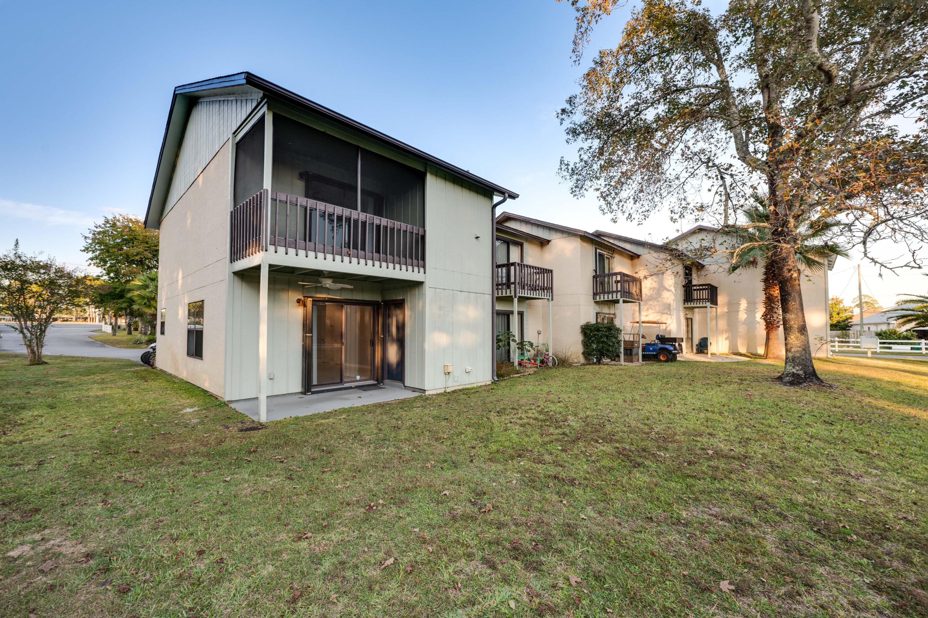 LA MAR WEST T/H PH 2 - Residential