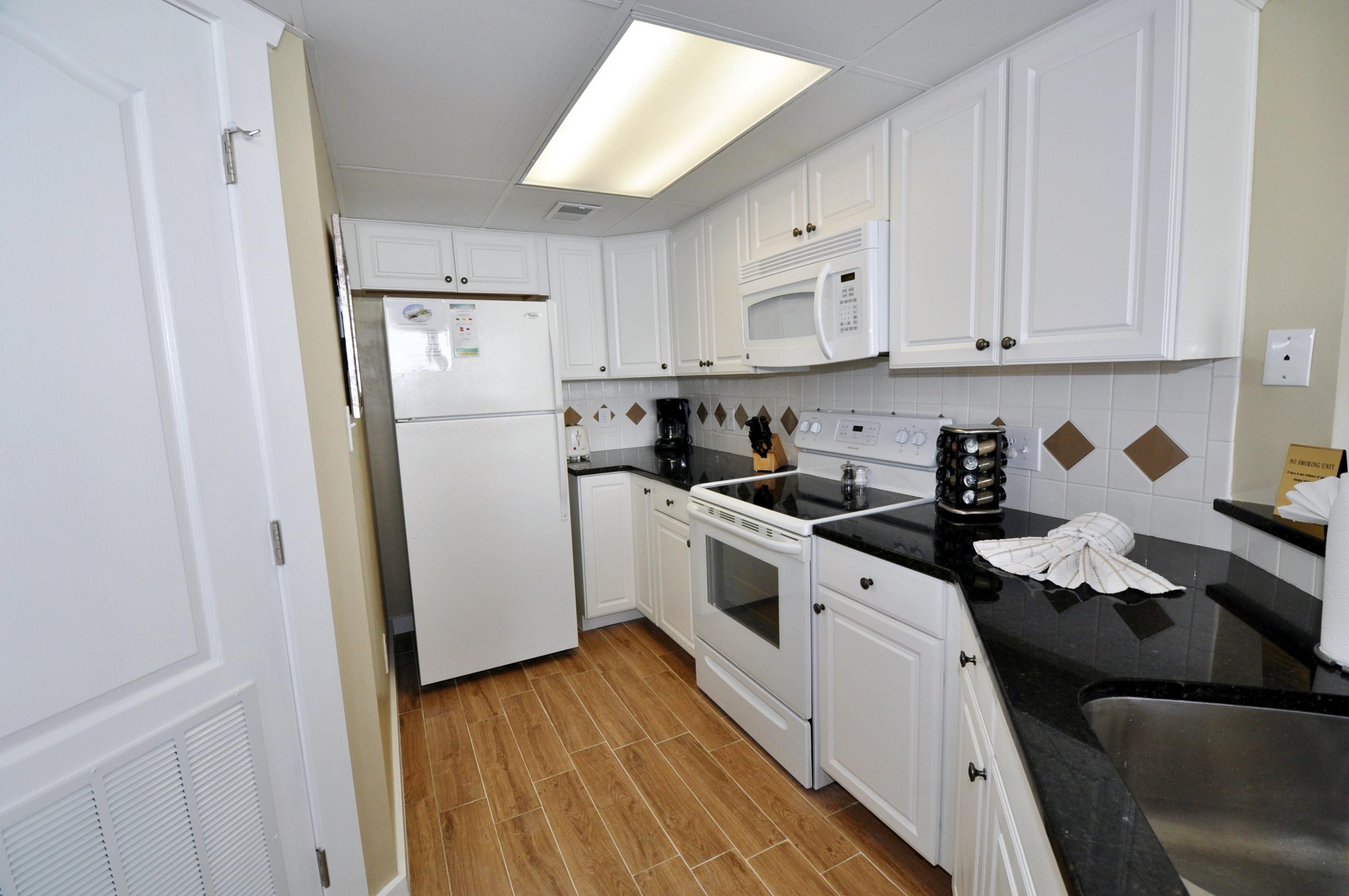 AQUAVISTA CONDO - Residential