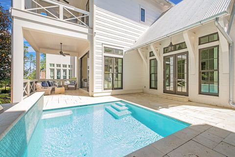 A home in Santa Rosa Beach