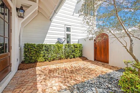 A home in Santa Rosa Beach