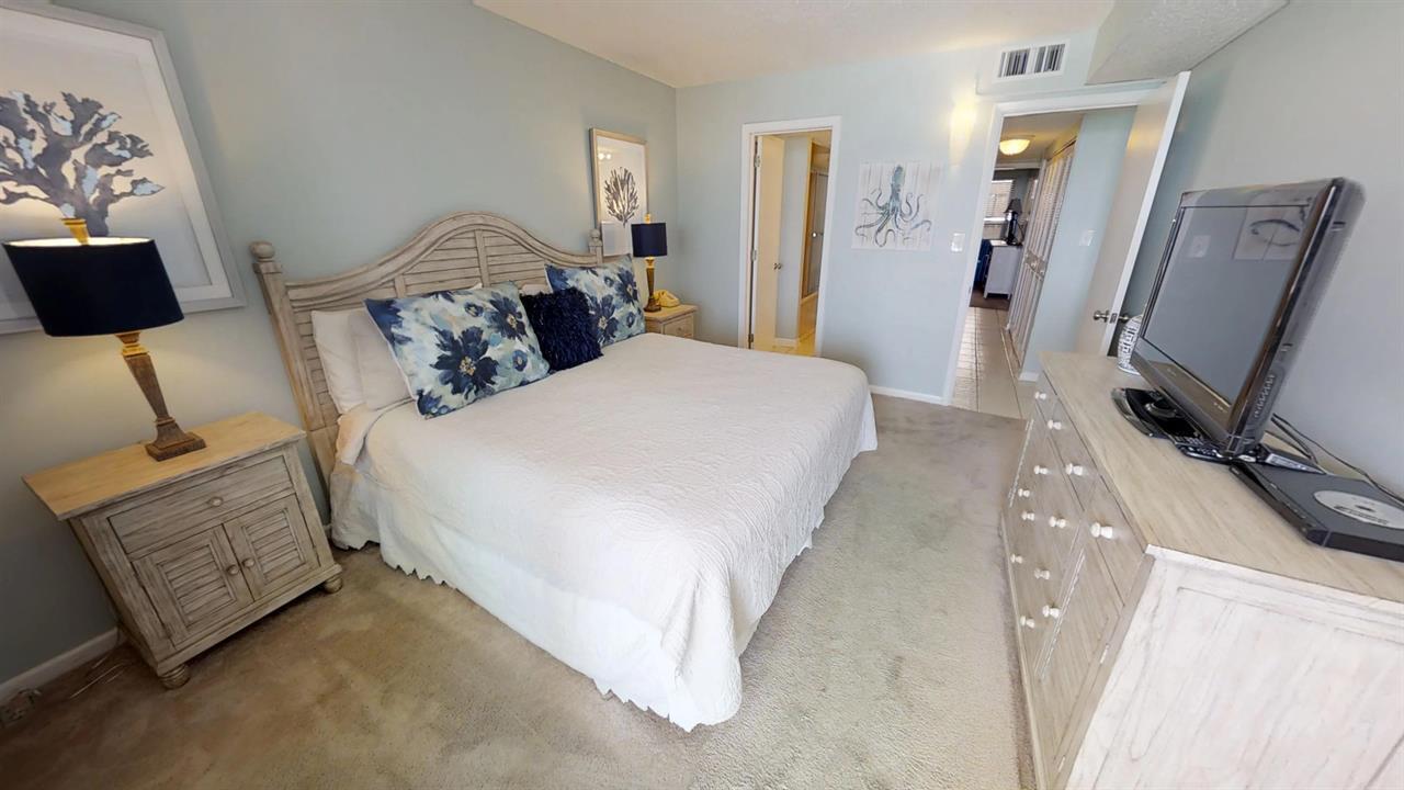 JETTY EAST CONDO - Residential