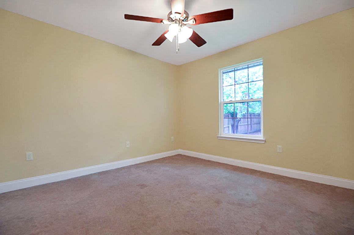 CEDAR LAKE - Residential