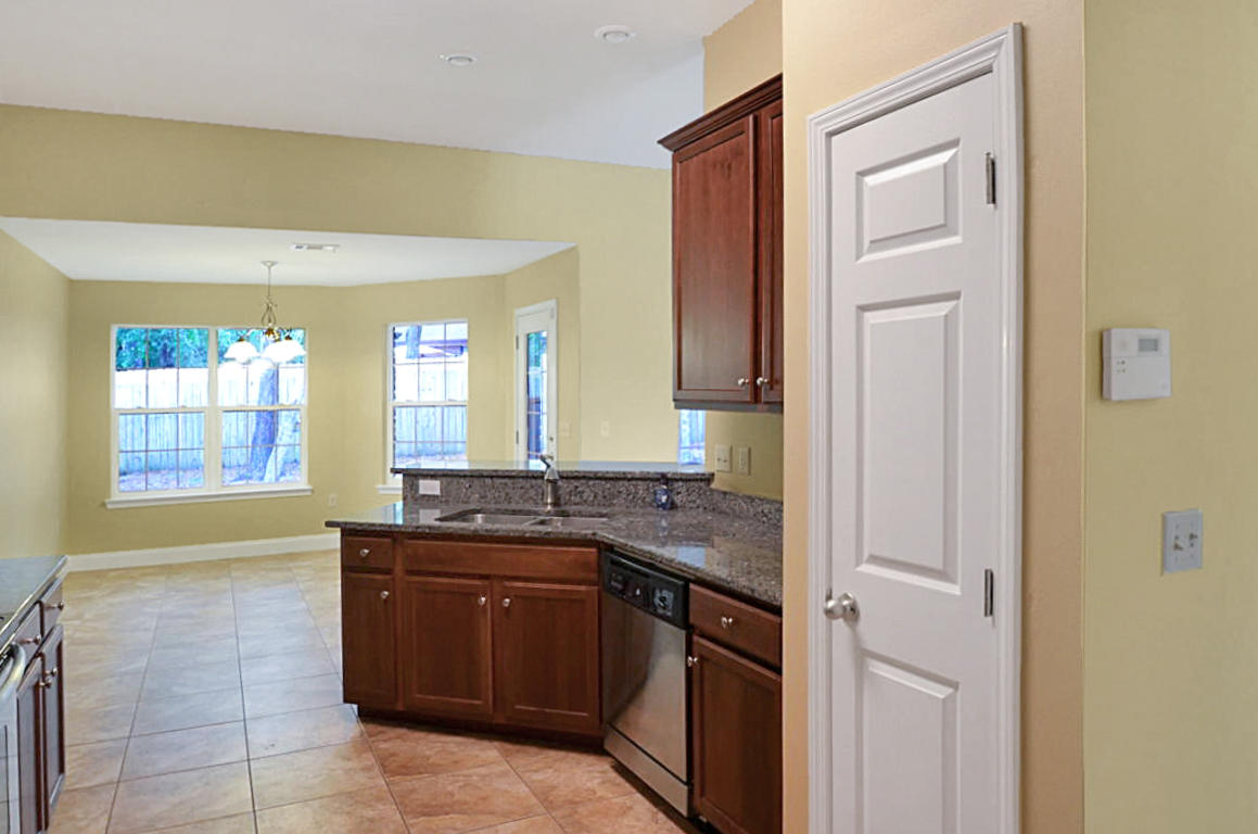 CEDAR LAKE - Residential