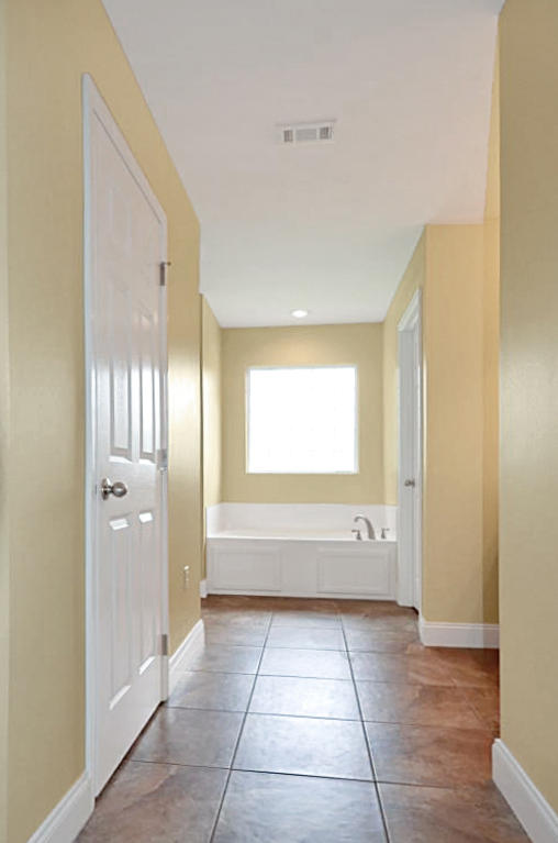 CEDAR LAKE - Residential