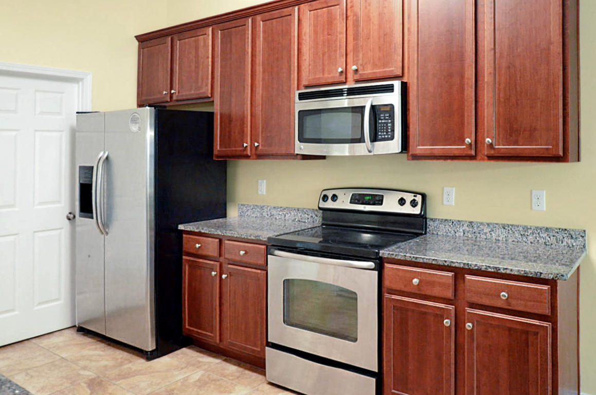 CEDAR LAKE - Residential