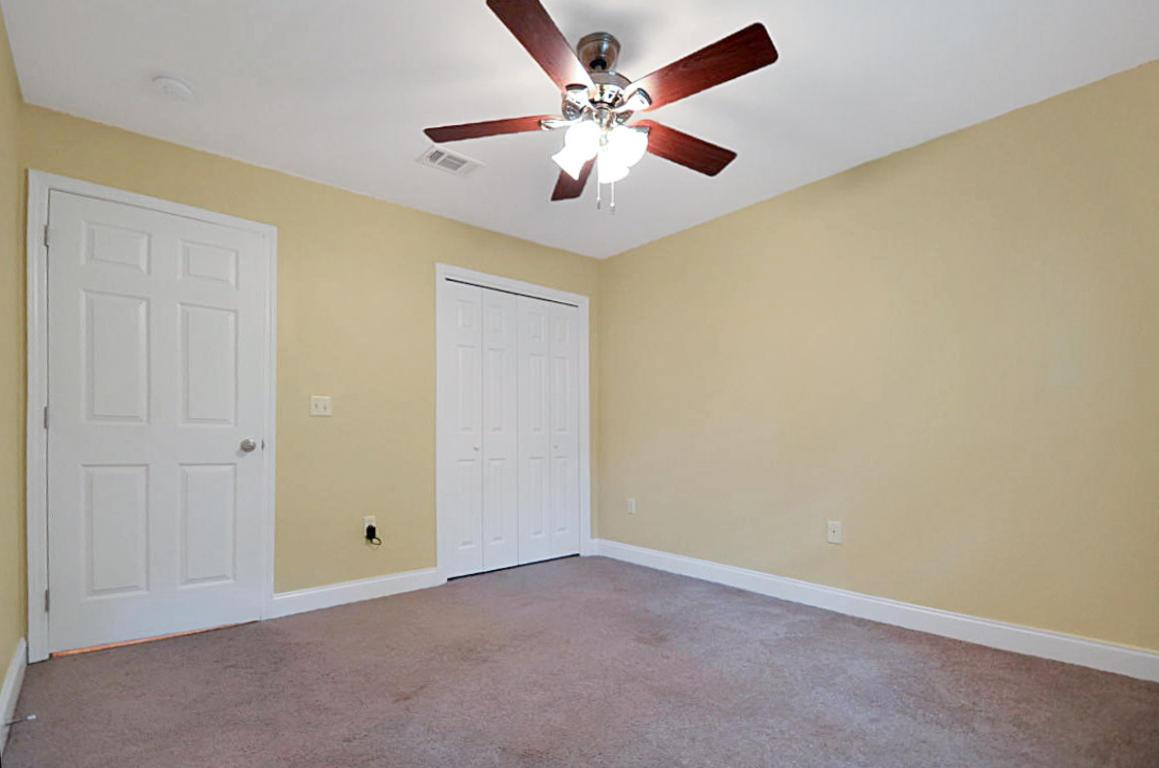 CEDAR LAKE - Residential