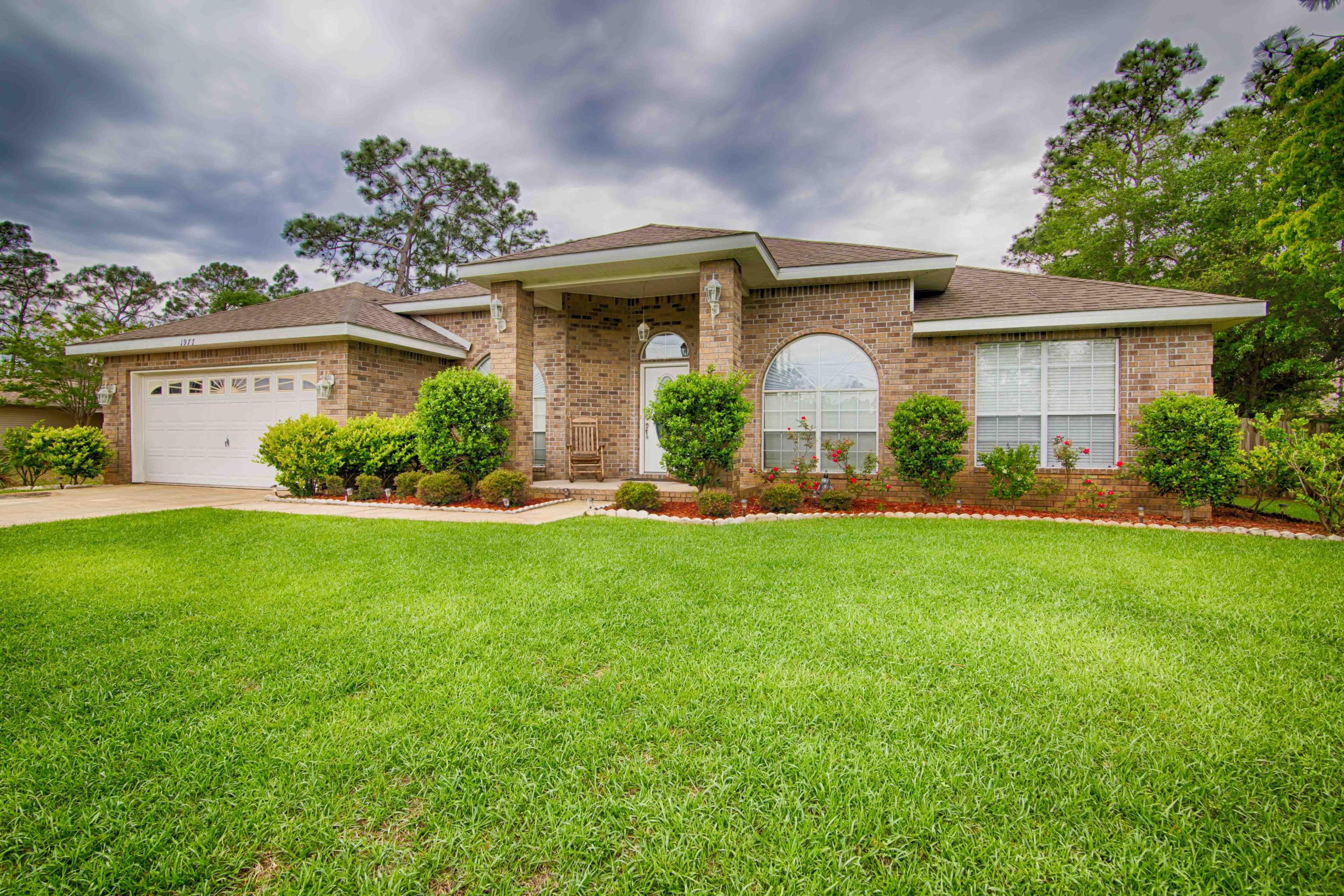 HOLLEY BY THE SEA - Residential