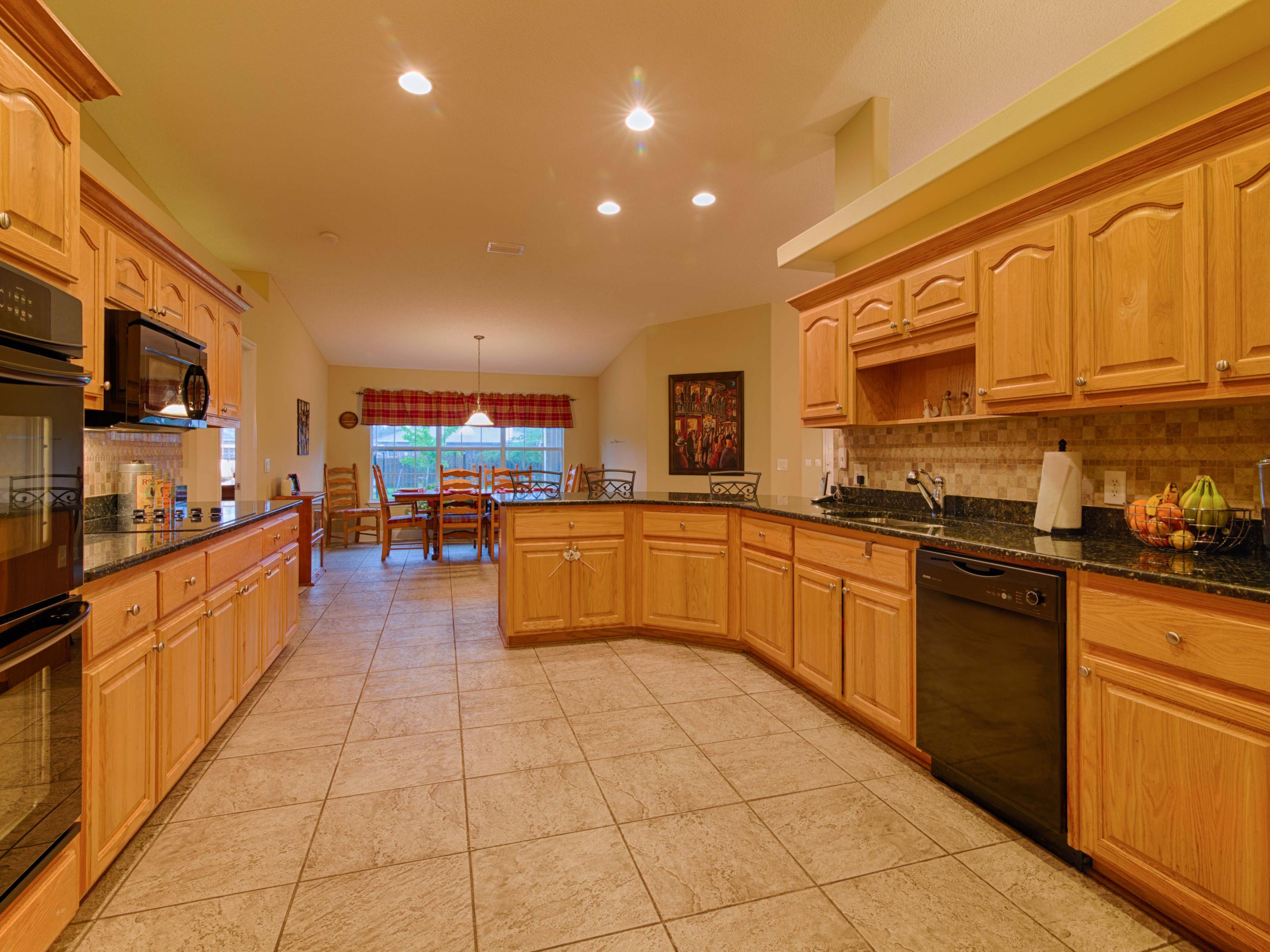 HOLLEY BY THE SEA - Residential