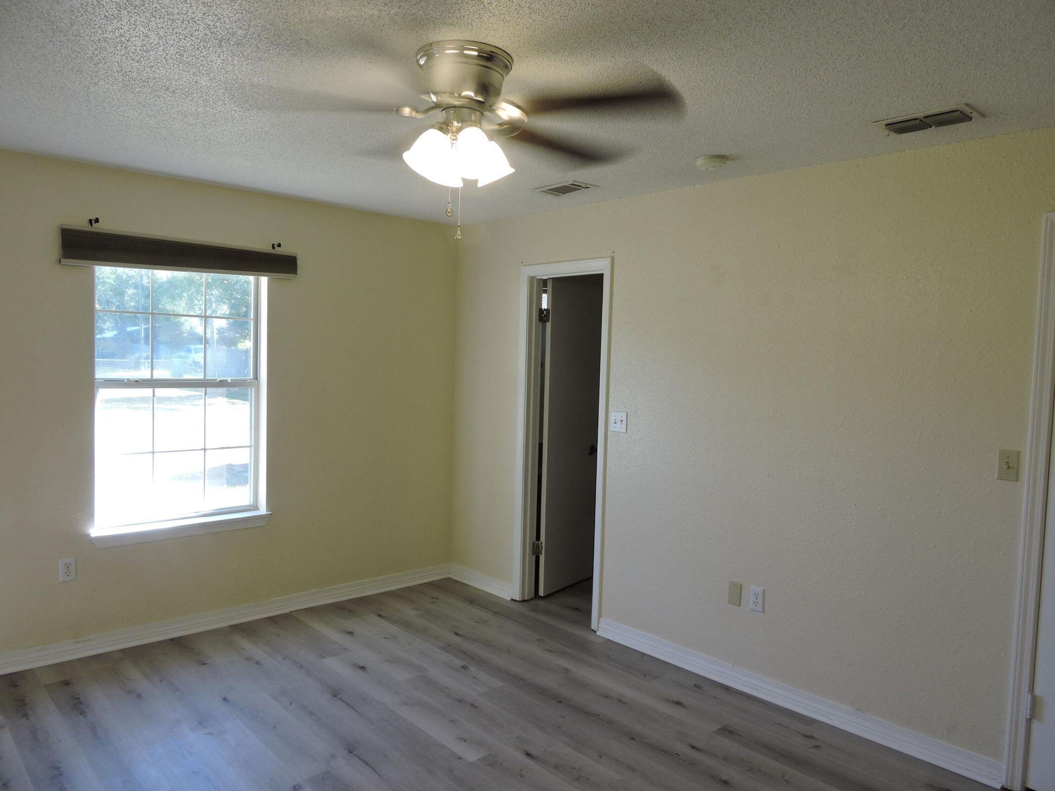 MORRIS ADDN TO CRESTVIEW - Residential Lease