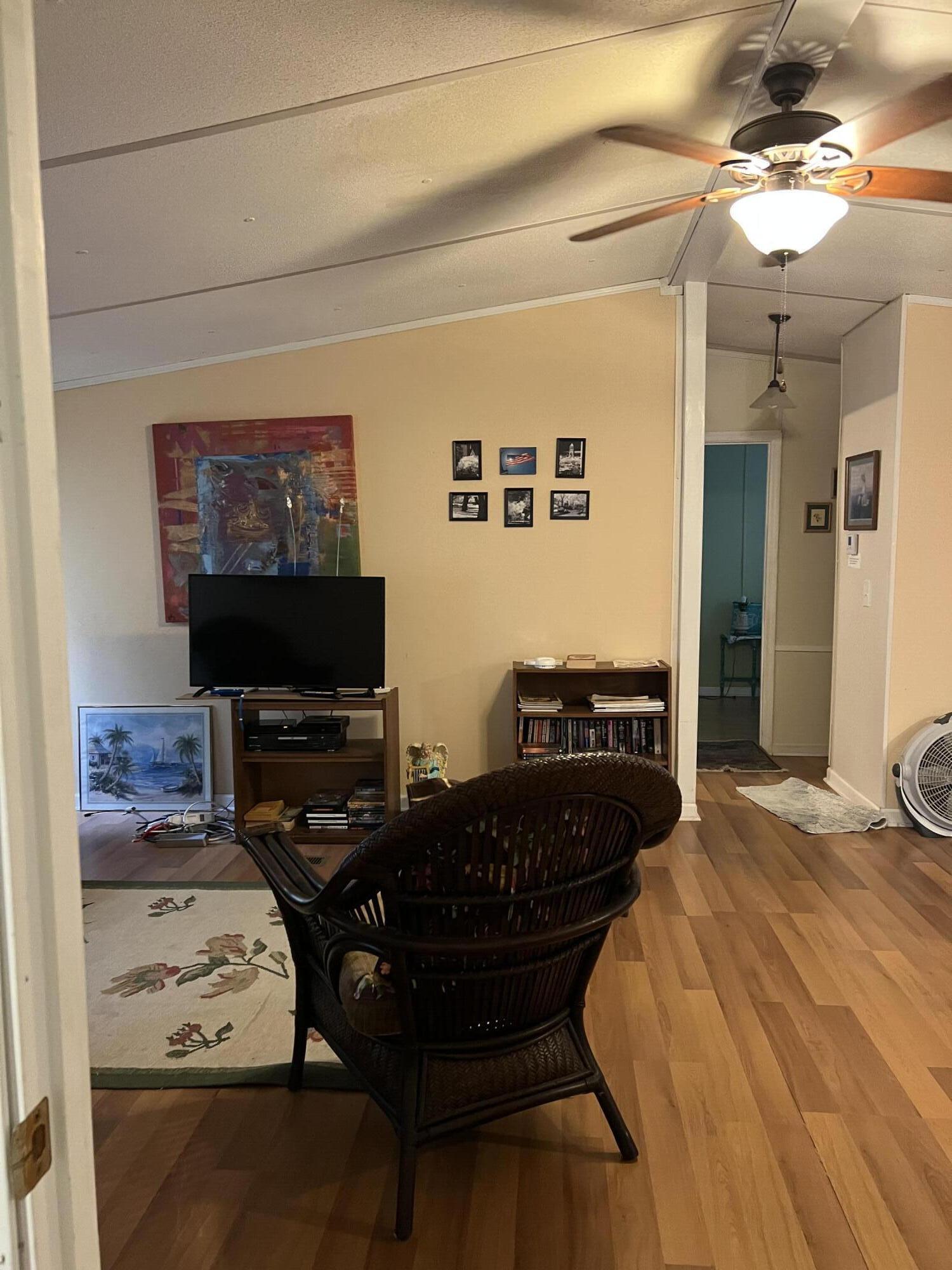 JUNIPER LAKE ESTATES - Residential