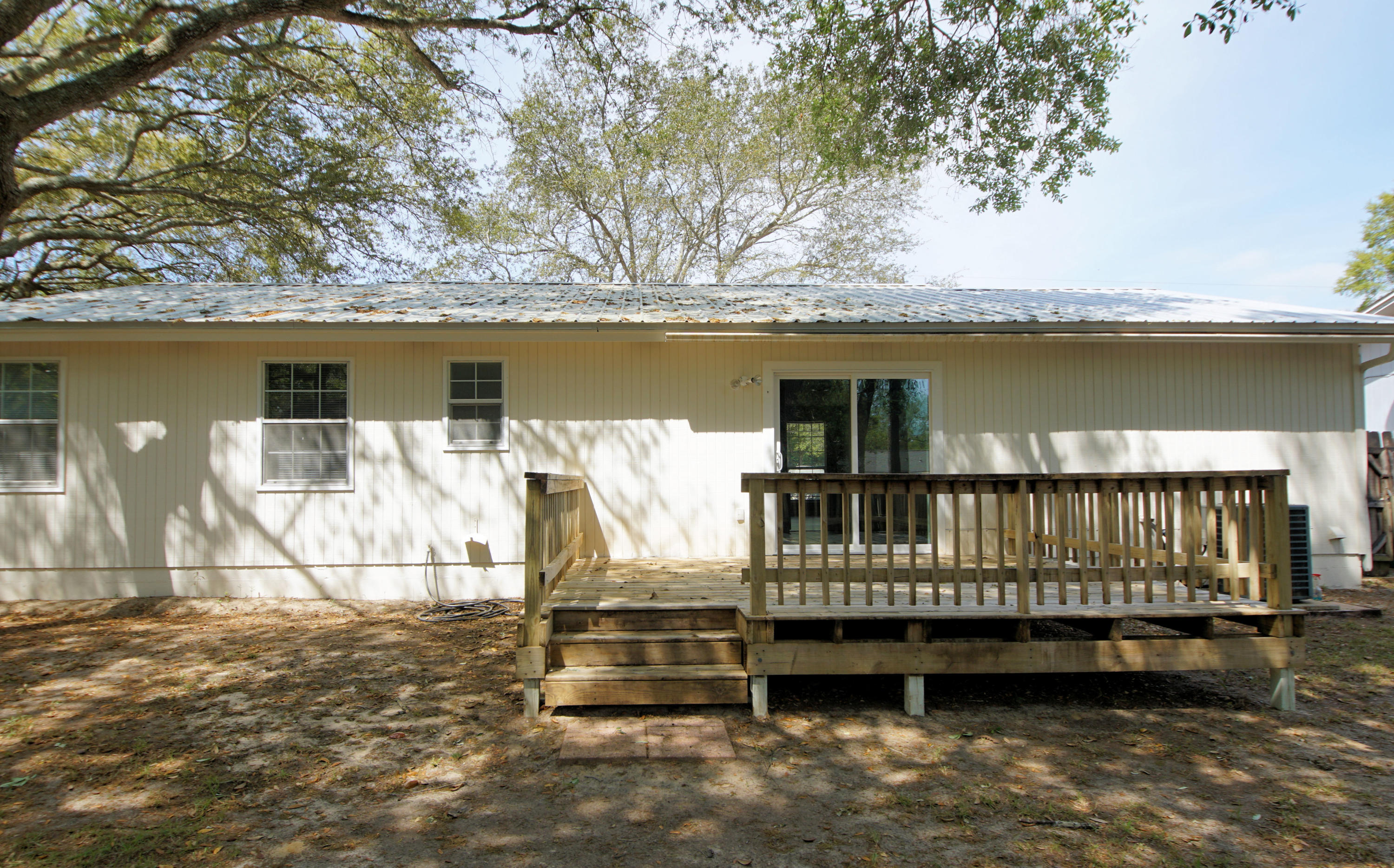 CREEKSIDE - Residential