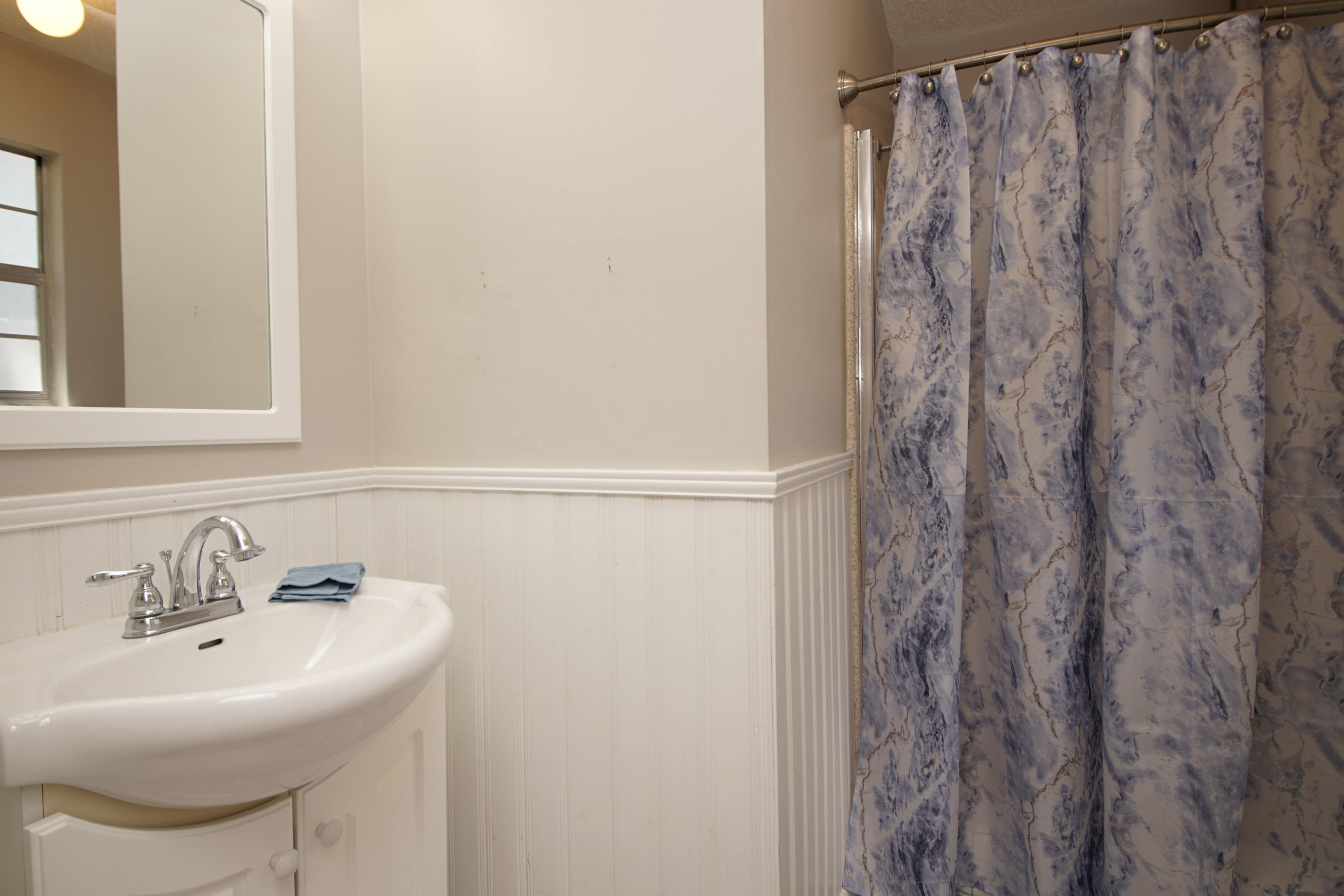 CREEKSIDE - Residential