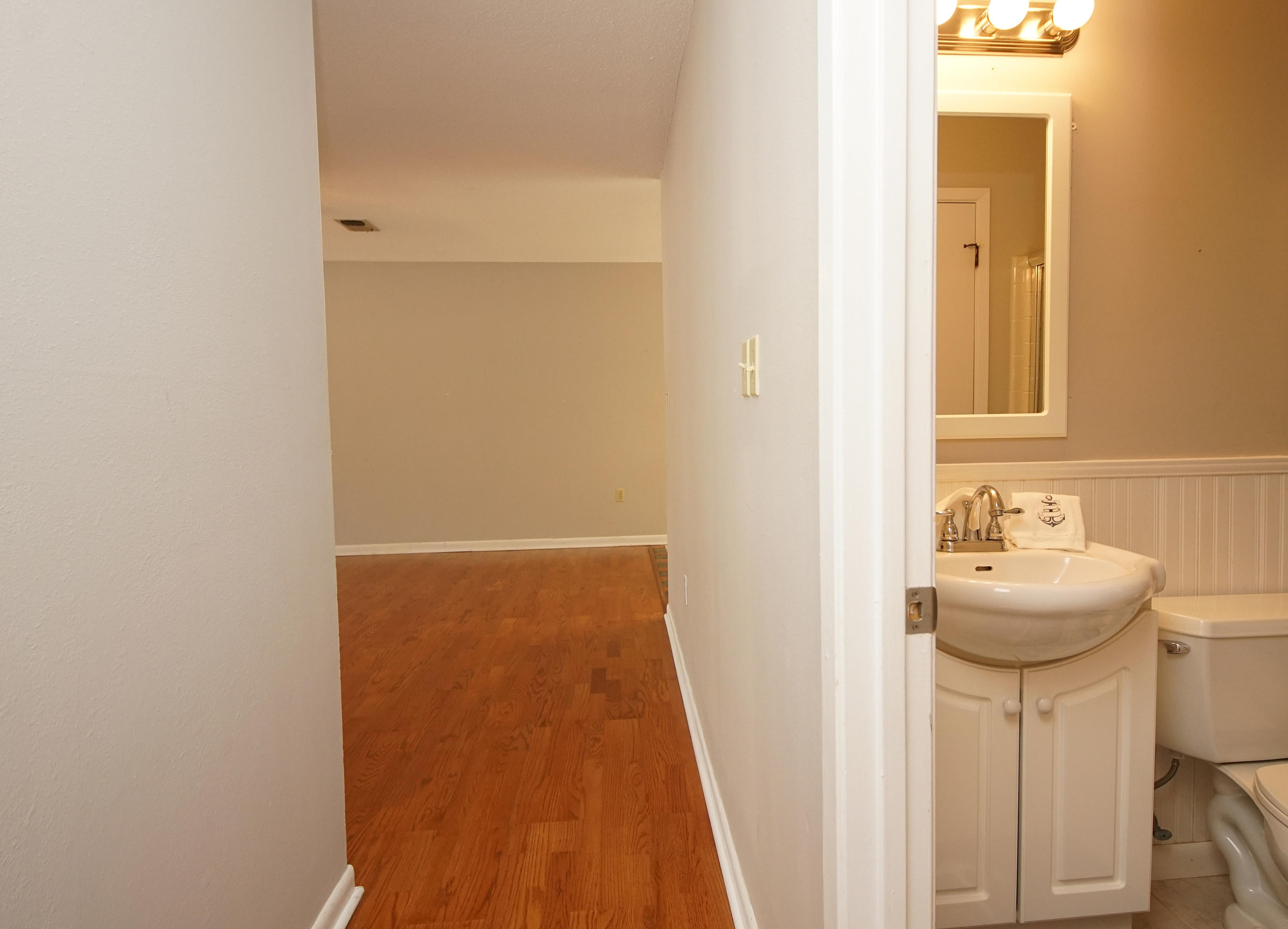 CREEKSIDE - Residential