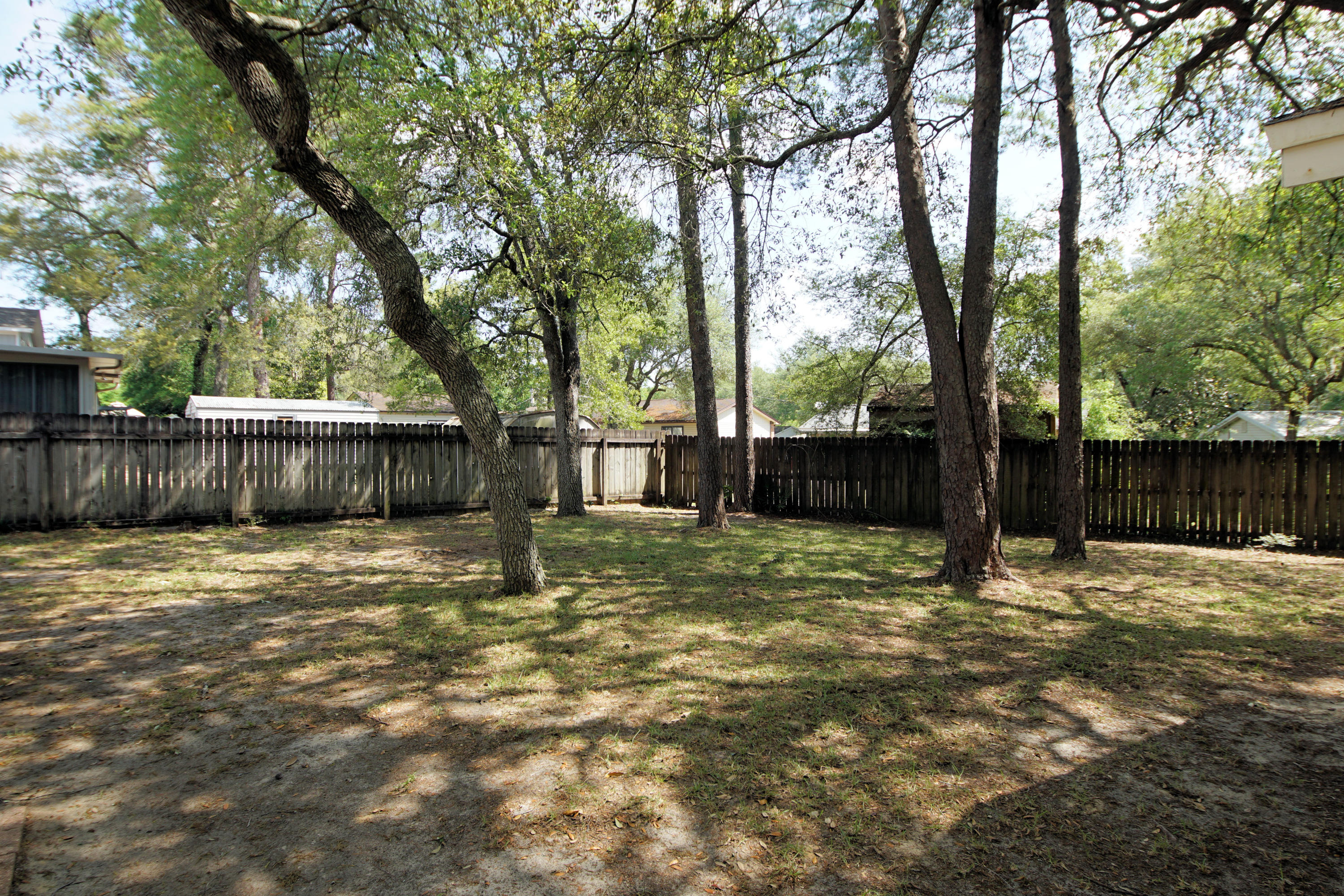 CREEKSIDE - Residential