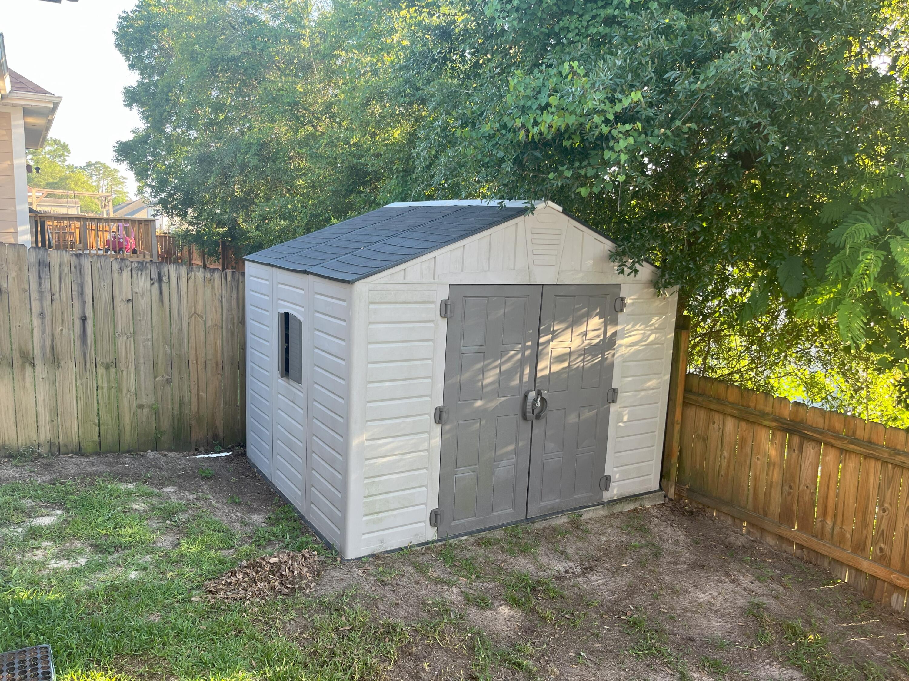 DUGGAN POND ESTATES - Residential Lease