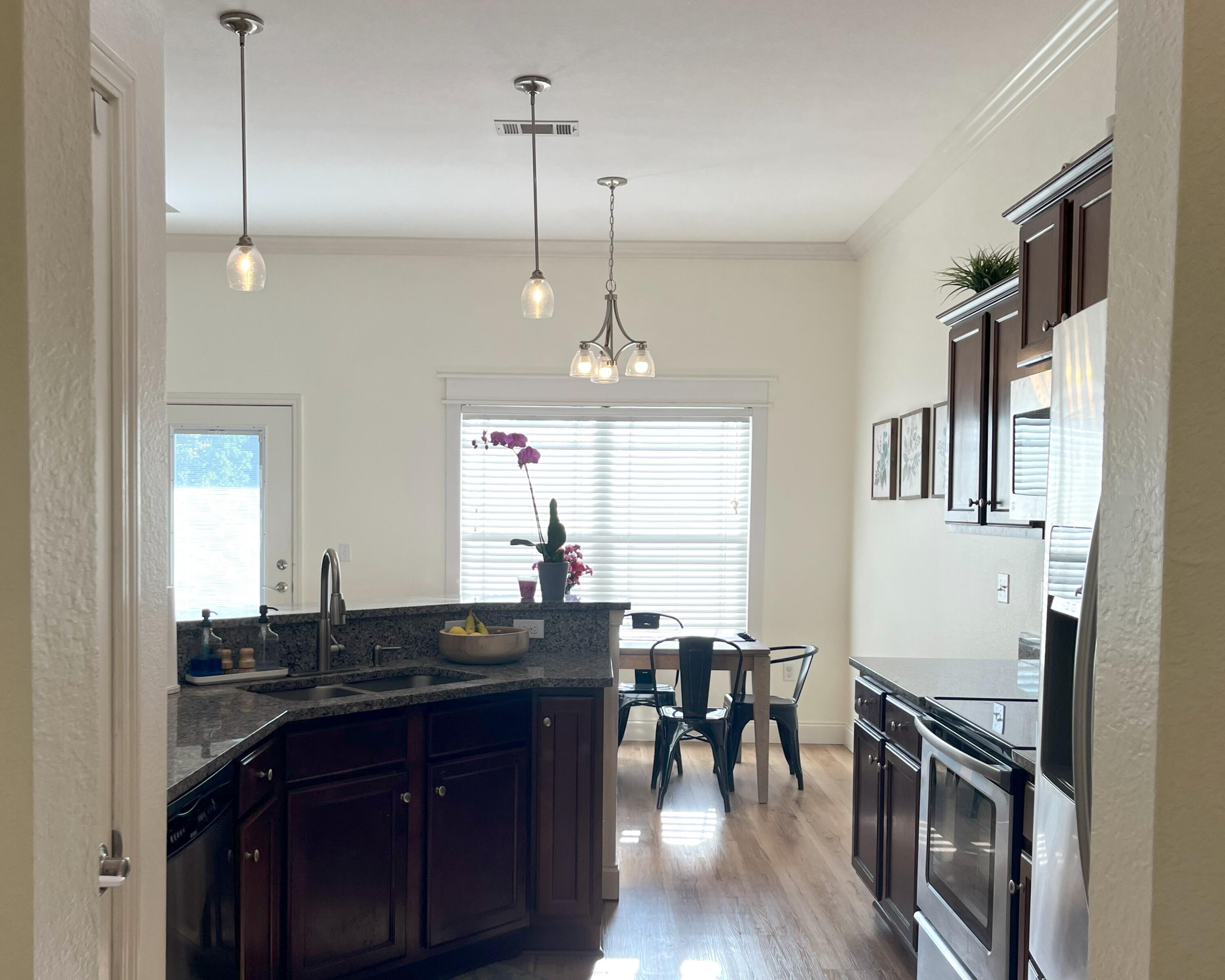 DUGGAN POND ESTATES - Residential Lease