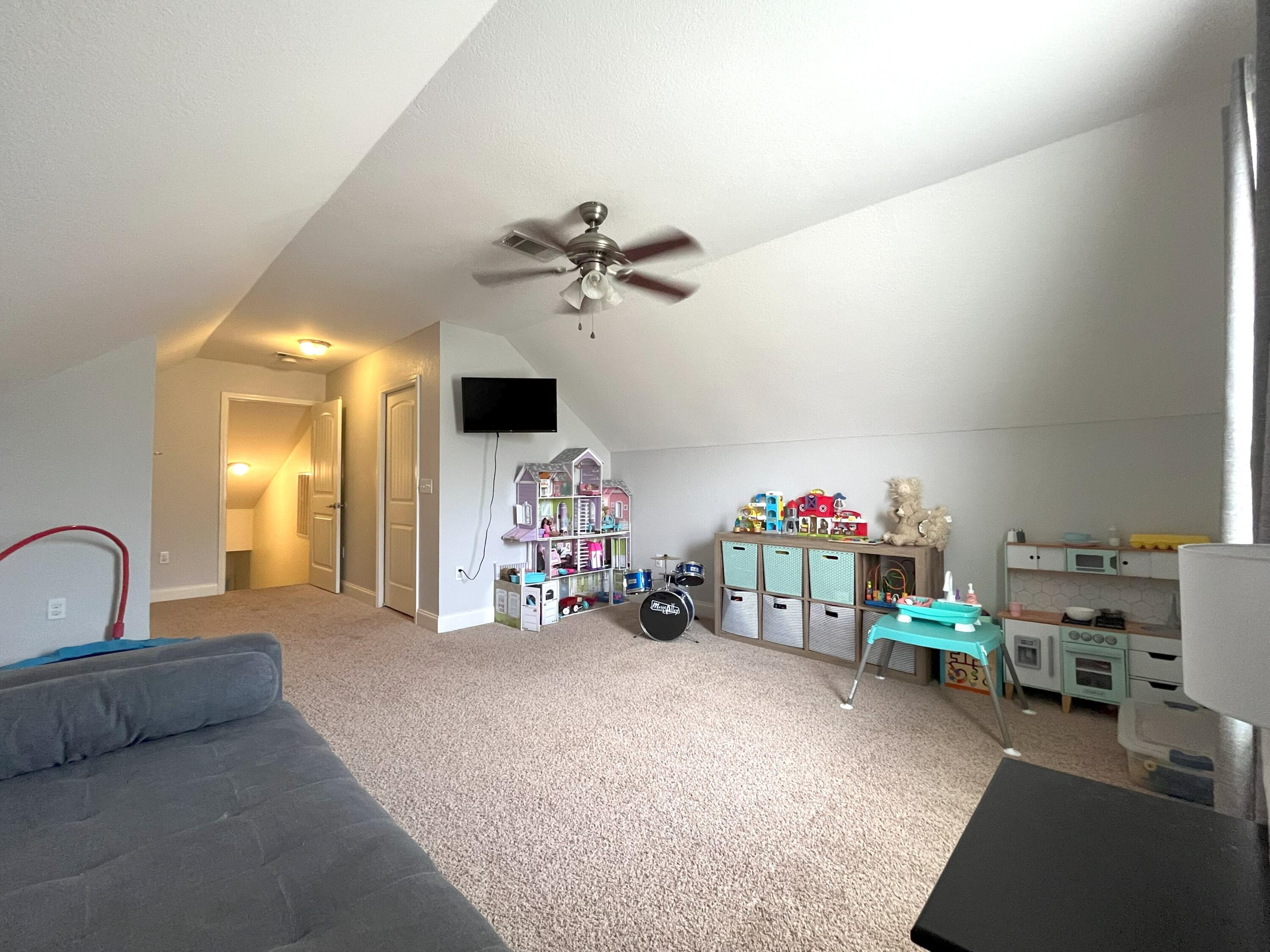 DUGGAN POND ESTATES - Residential Lease