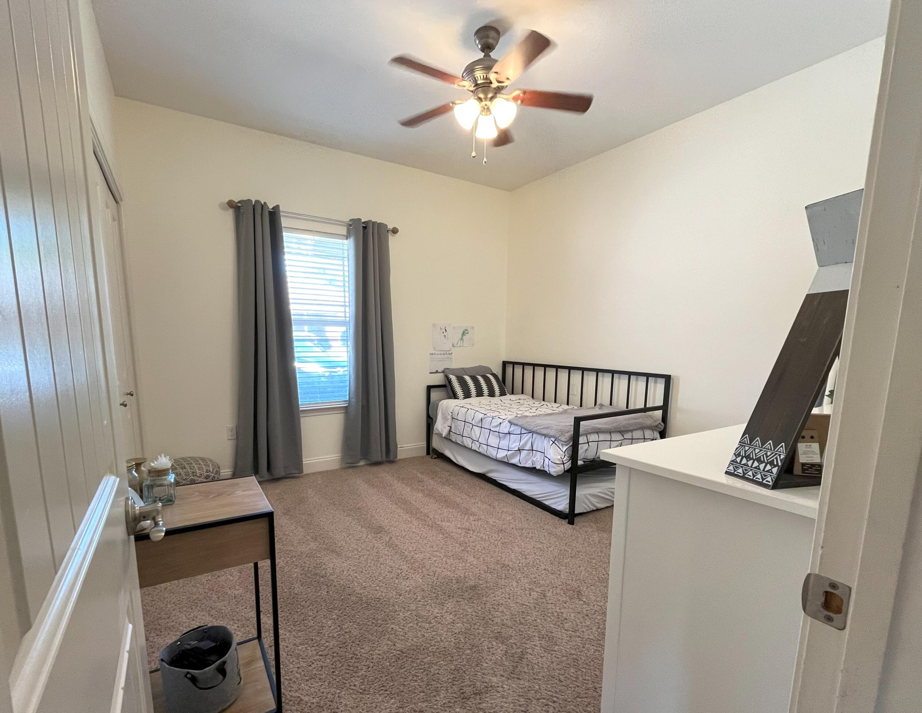 DUGGAN POND ESTATES - Residential Lease