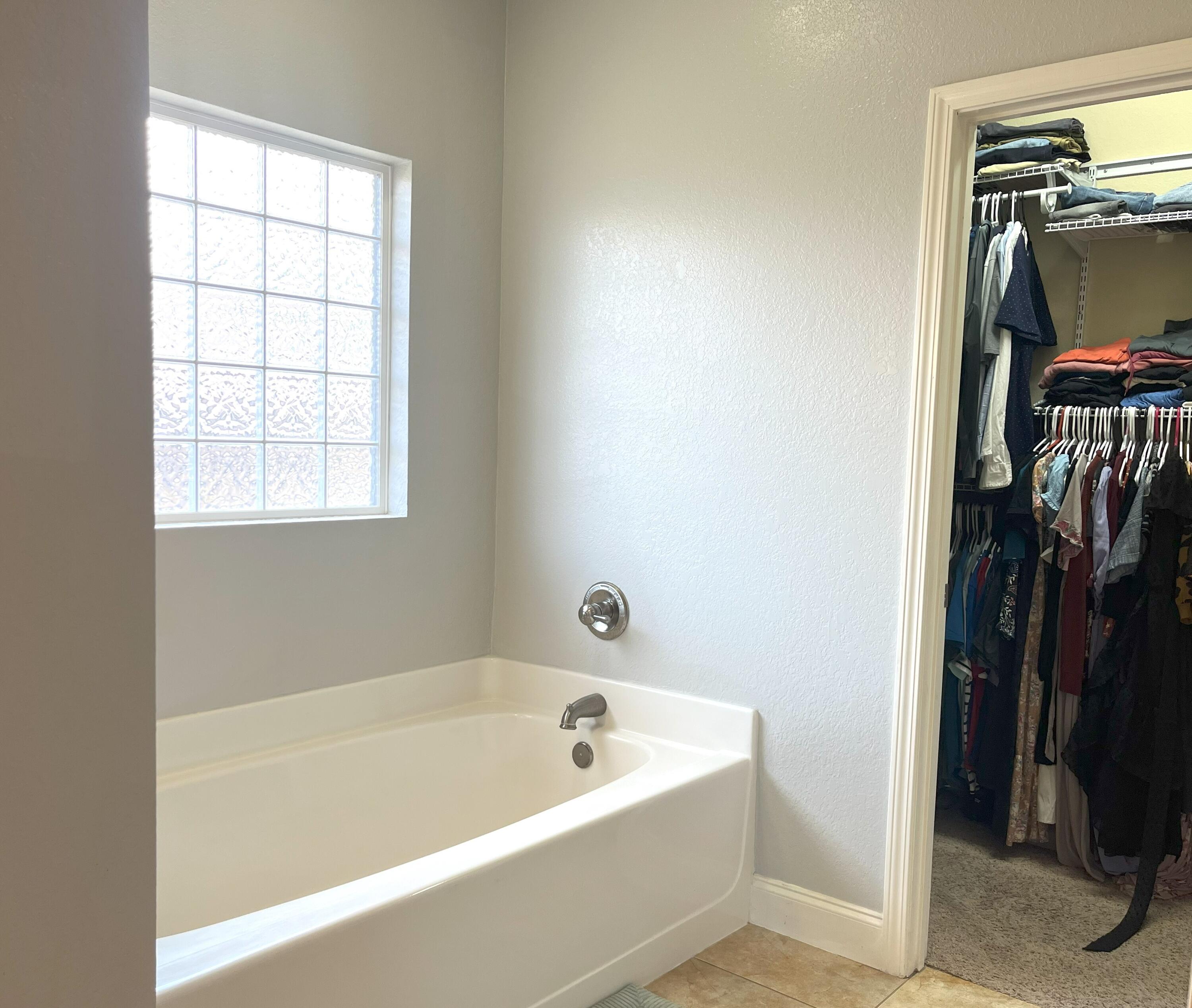 DUGGAN POND ESTATES - Residential Lease