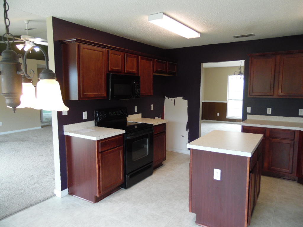 COUNTRYVIEW ESTATES 10TH ADDN - Residential