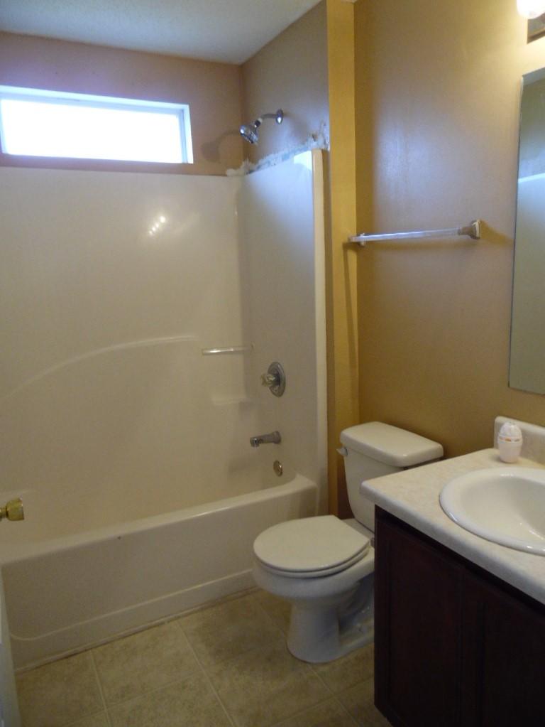 COUNTRYVIEW ESTATES 10TH ADDN - Residential