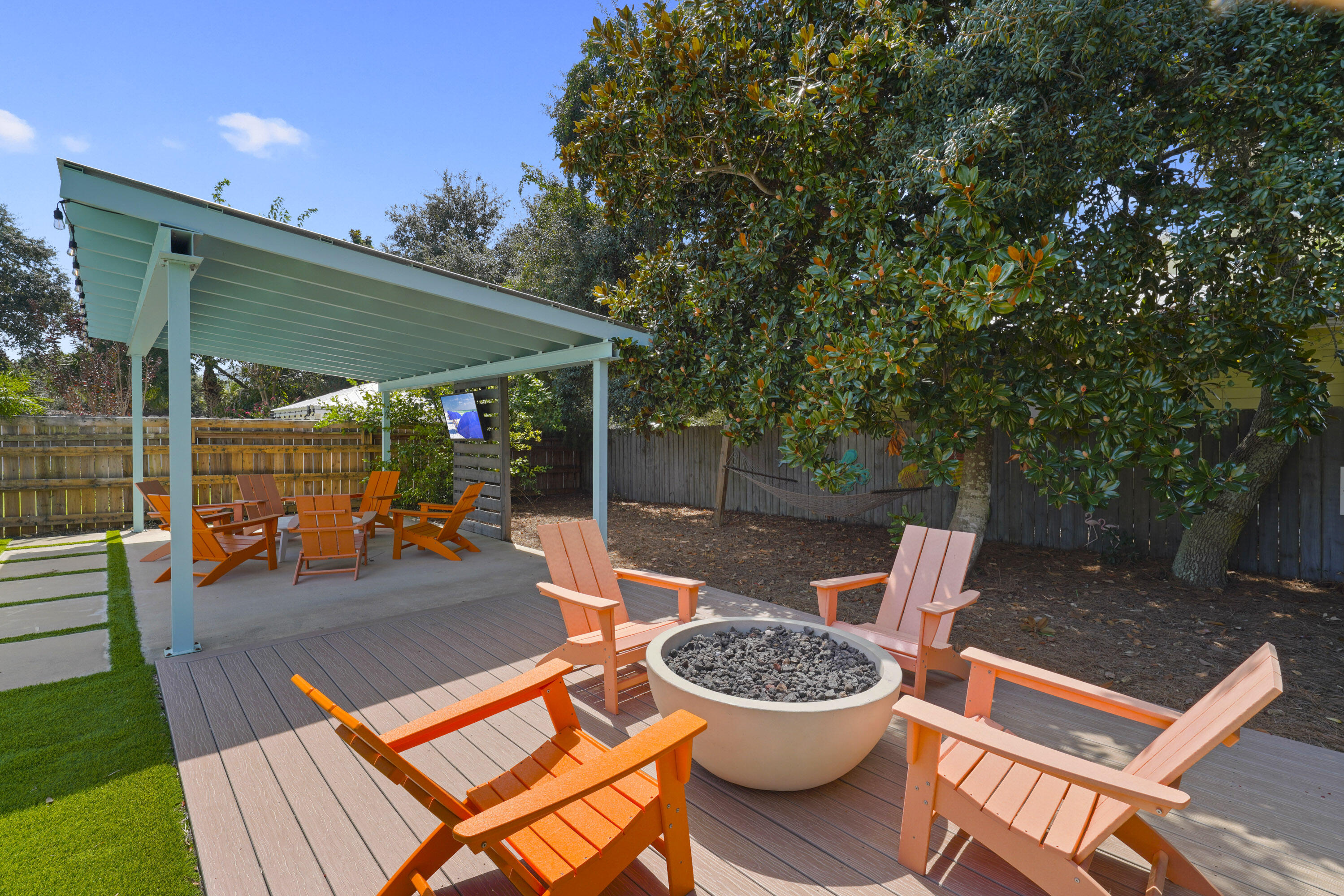 CRYSTAL BEACH - Residential