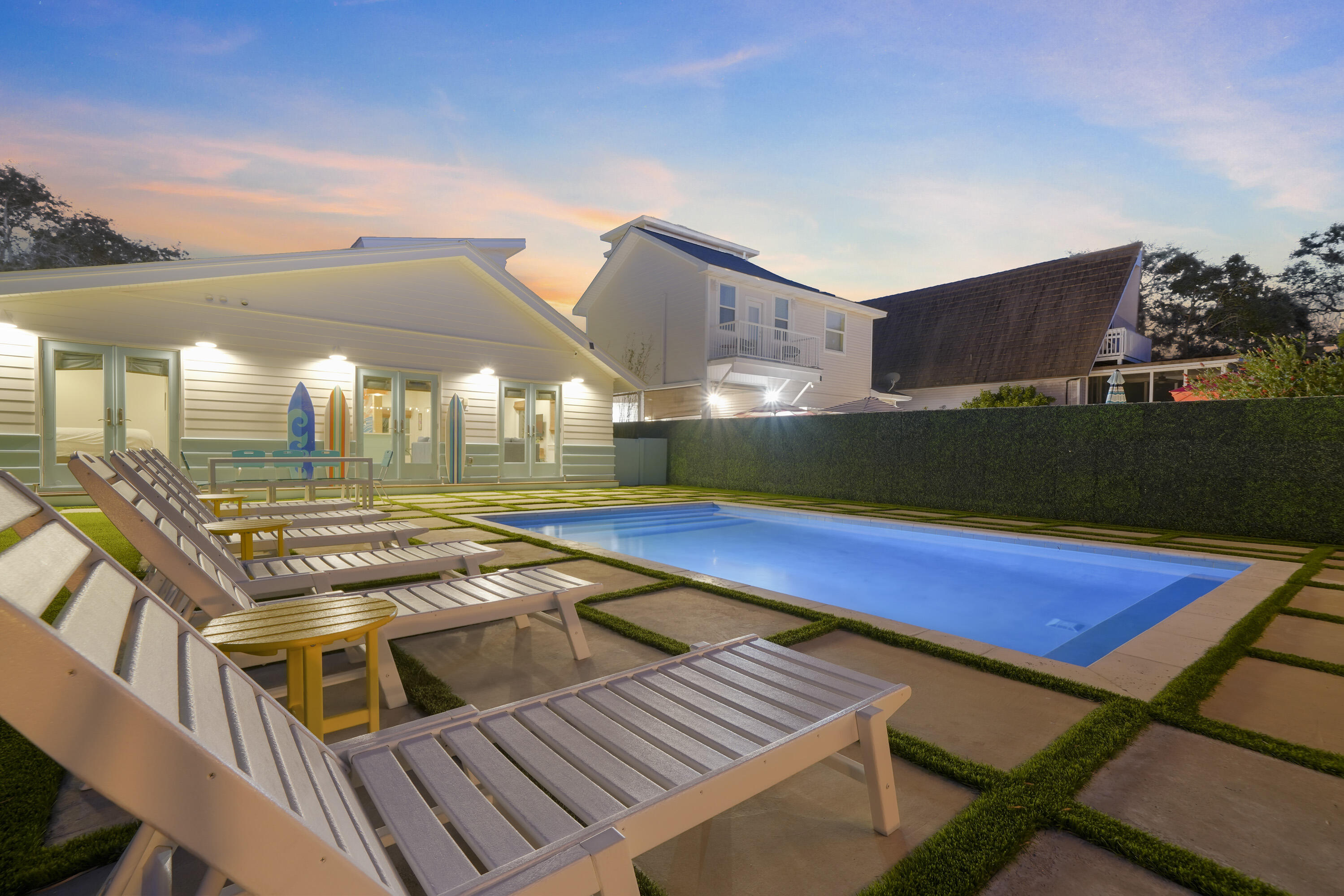 CRYSTAL BEACH - Residential