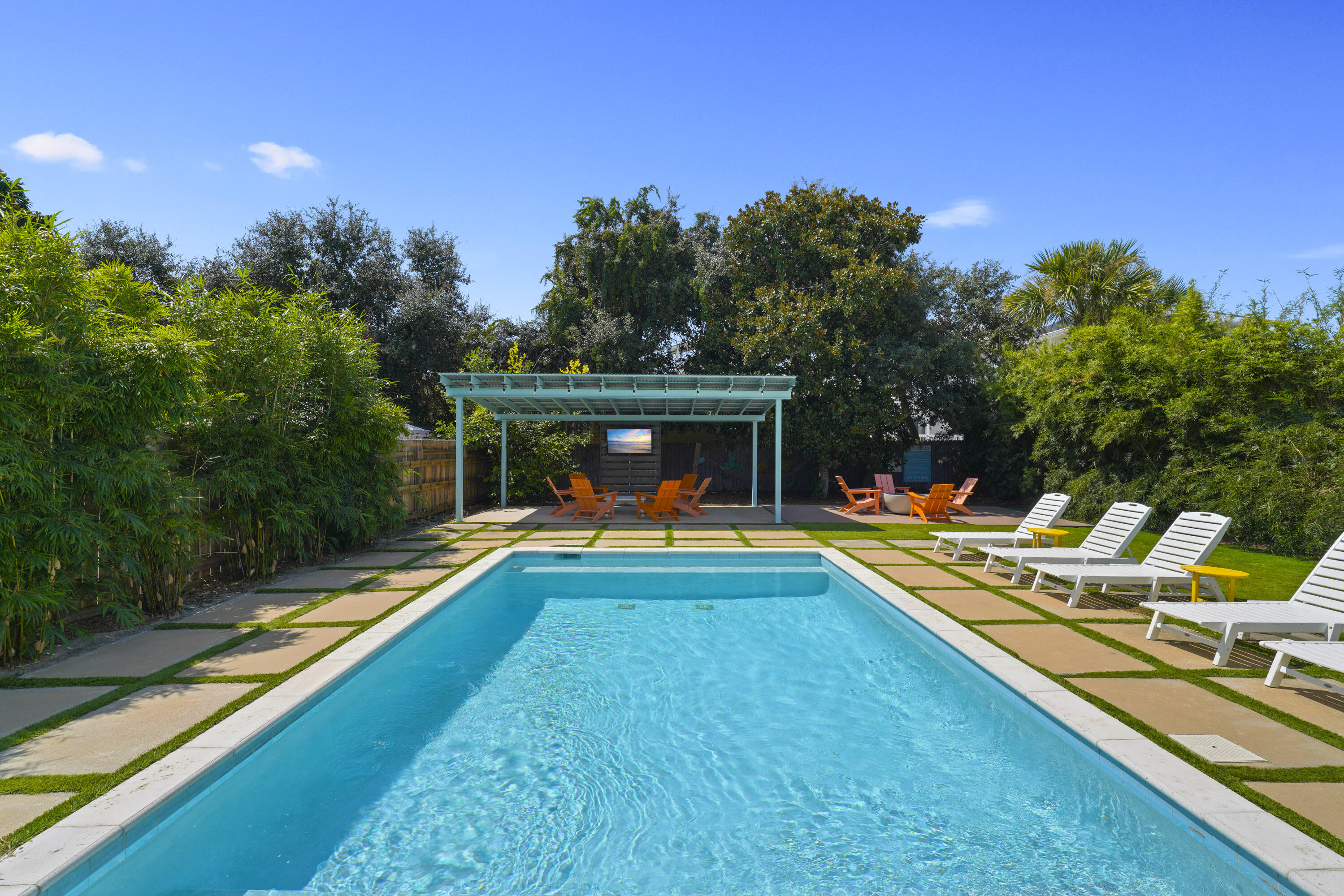 CRYSTAL BEACH - Residential
