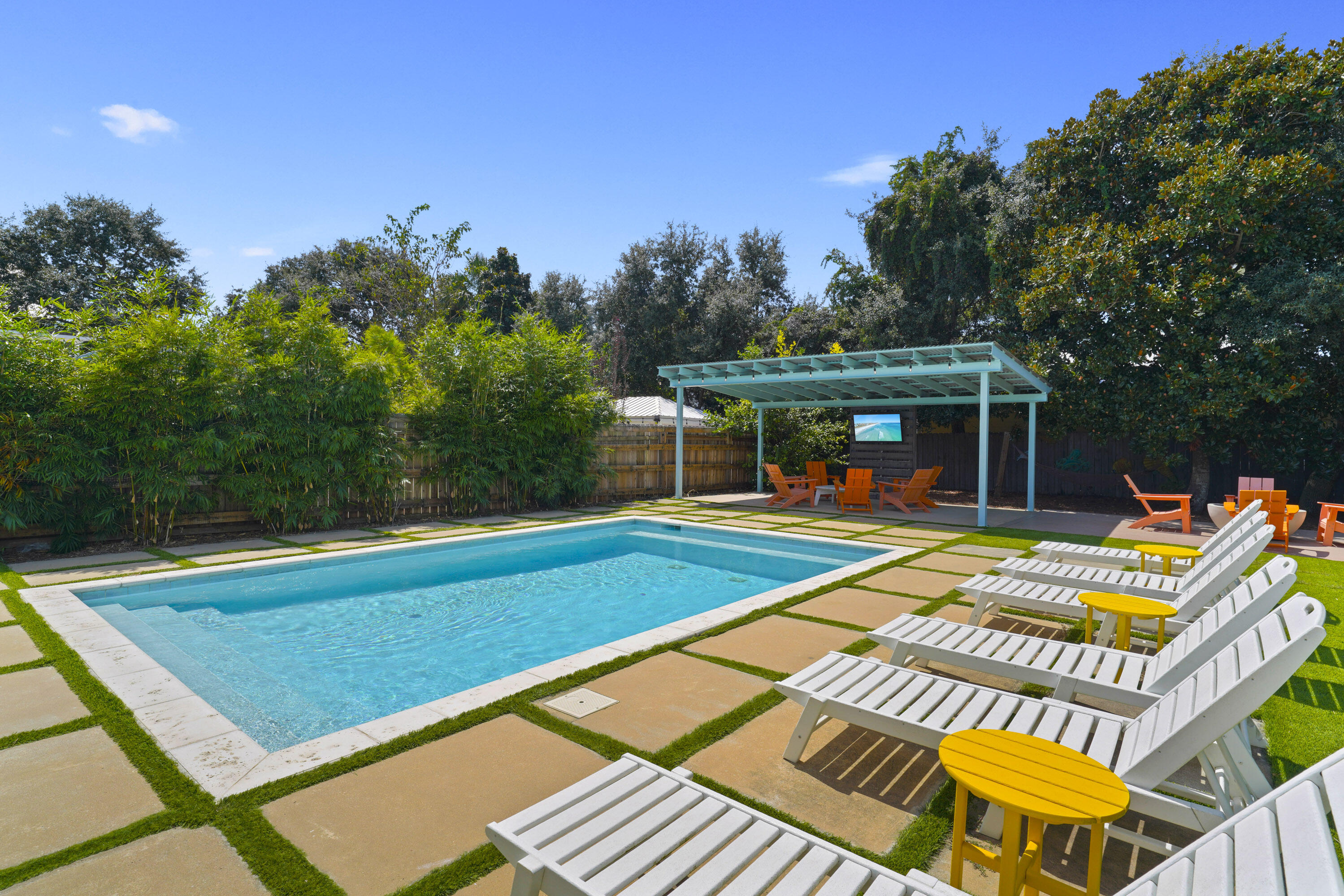 CRYSTAL BEACH - Residential