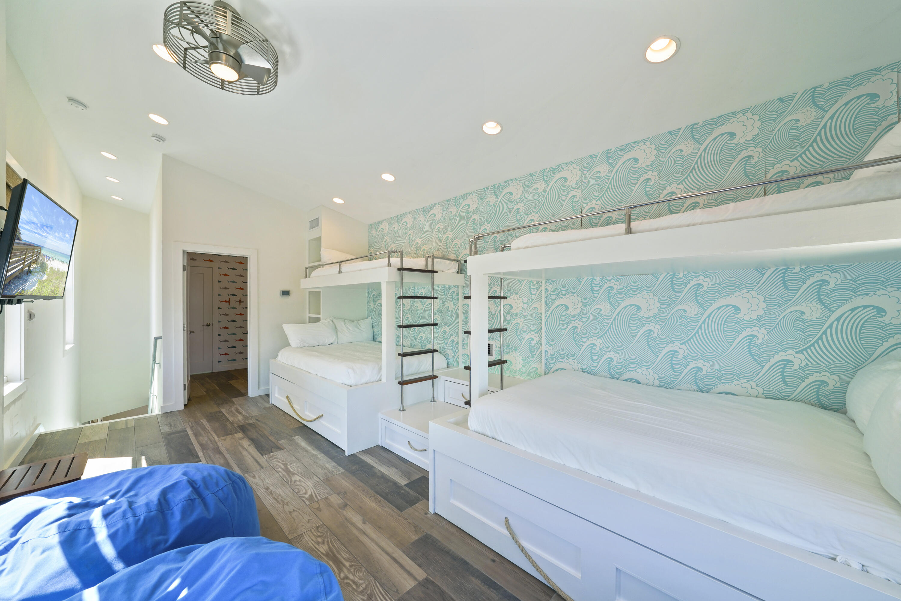 CRYSTAL BEACH - Residential