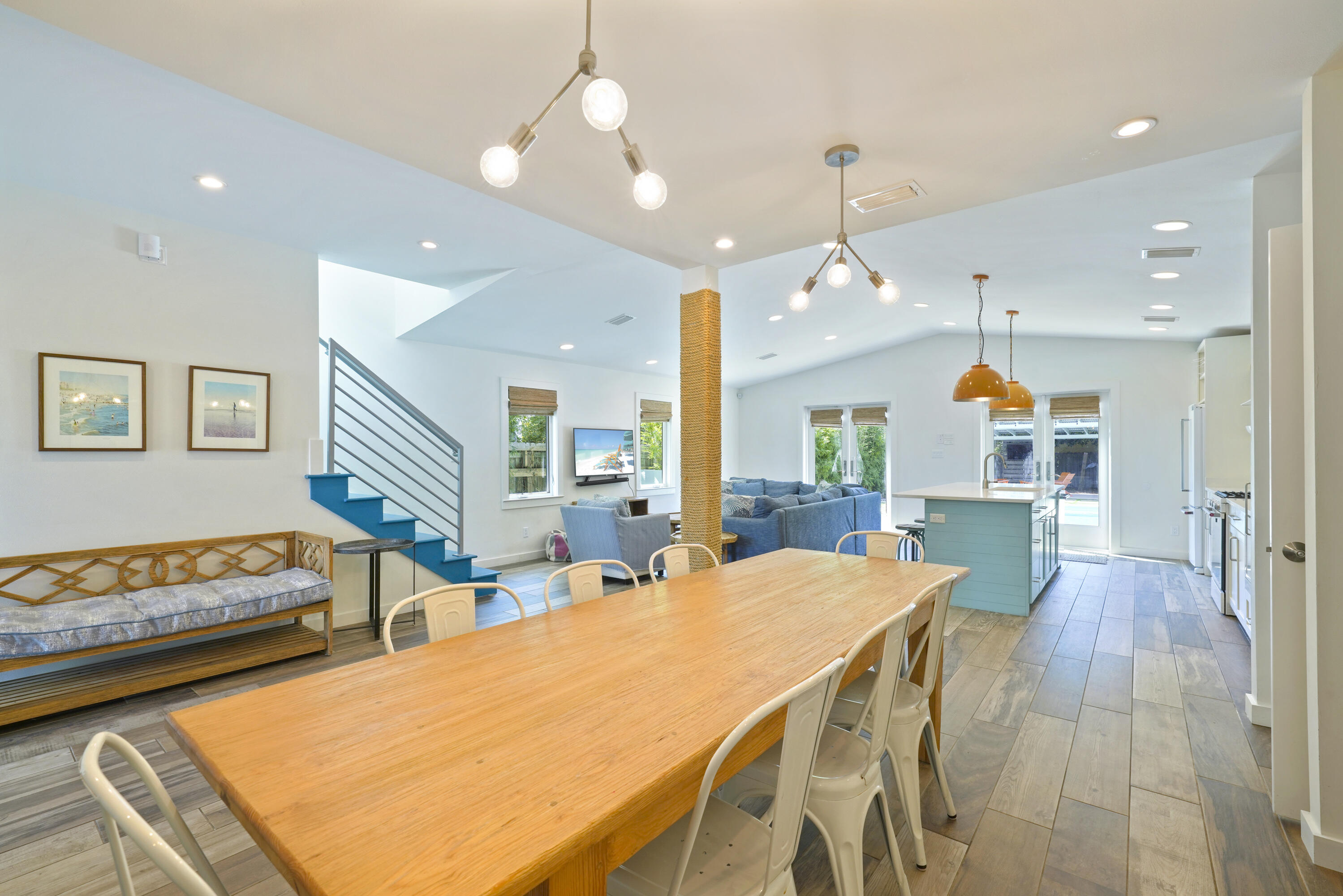 CRYSTAL BEACH - Residential