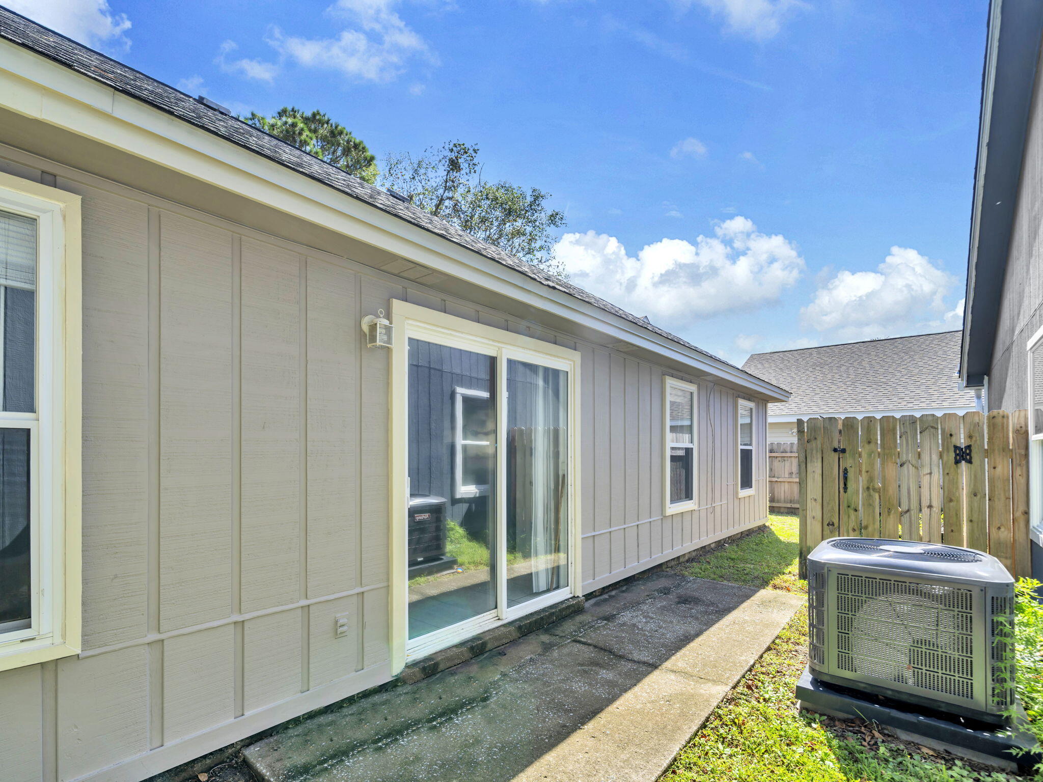 YORKTOWN AT WILLOW BEND - Residential