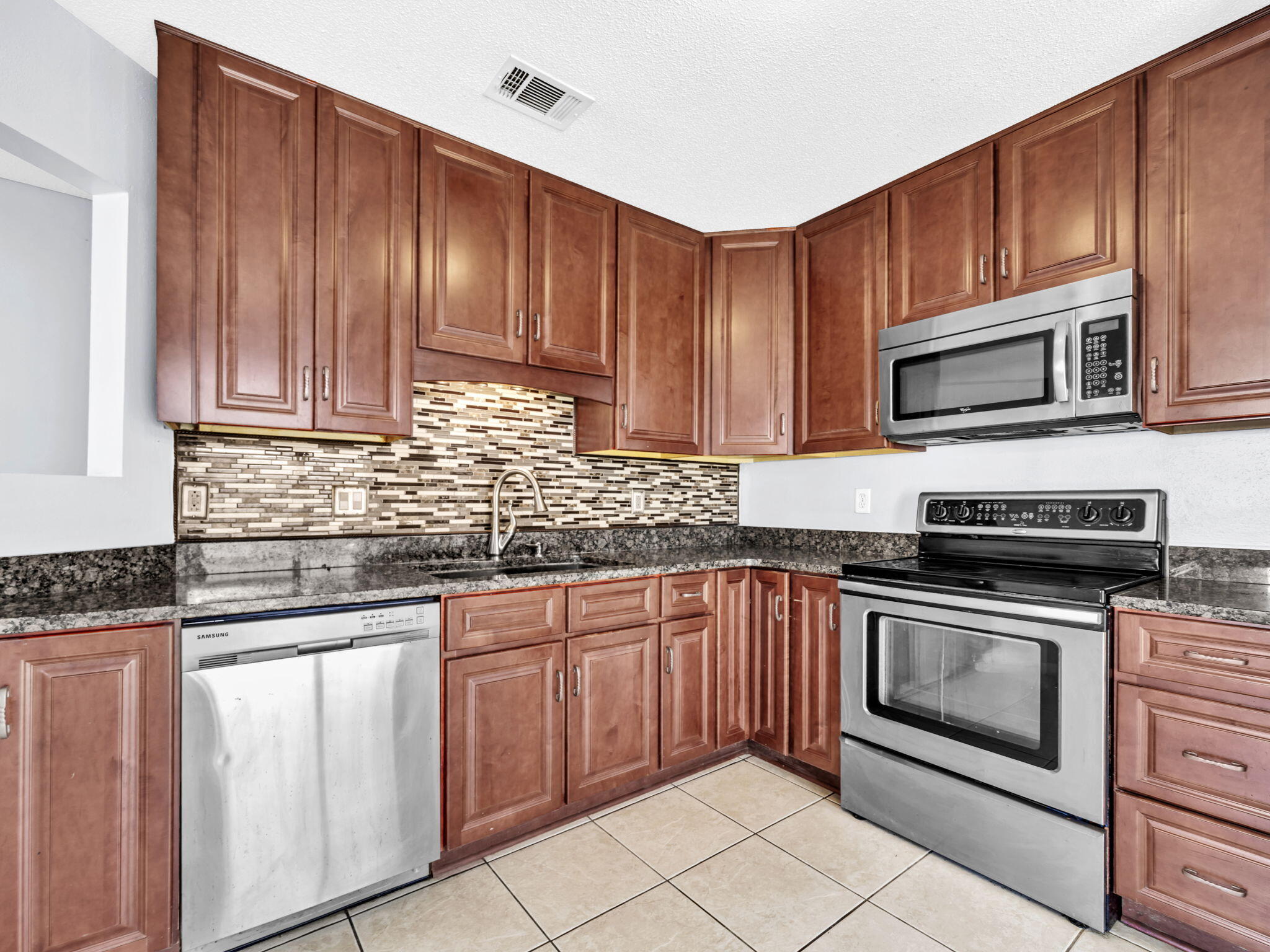 YORKTOWN AT WILLOW BEND - Residential