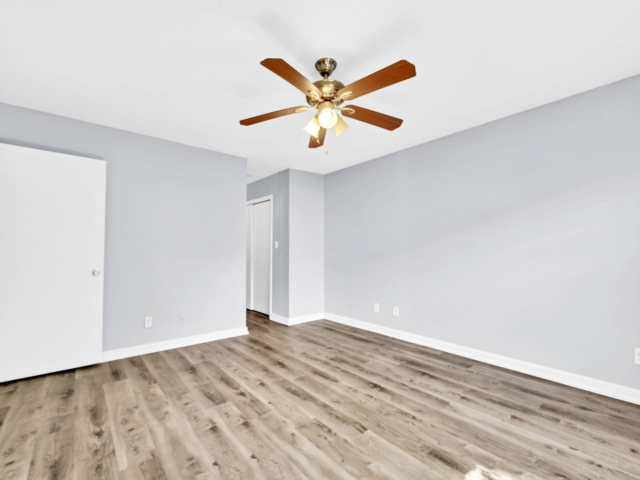YORKTOWN AT WILLOW BEND - Residential