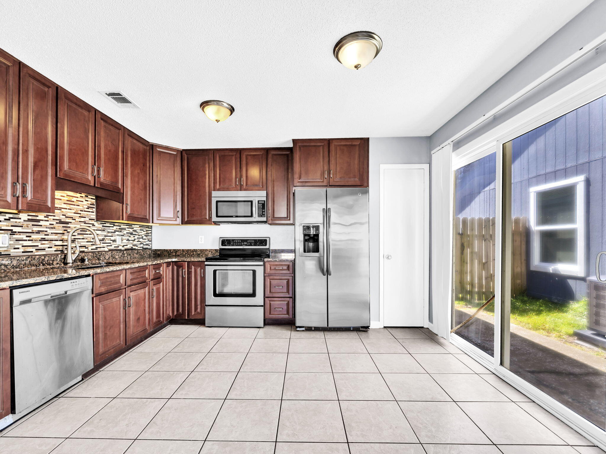 YORKTOWN AT WILLOW BEND - Residential