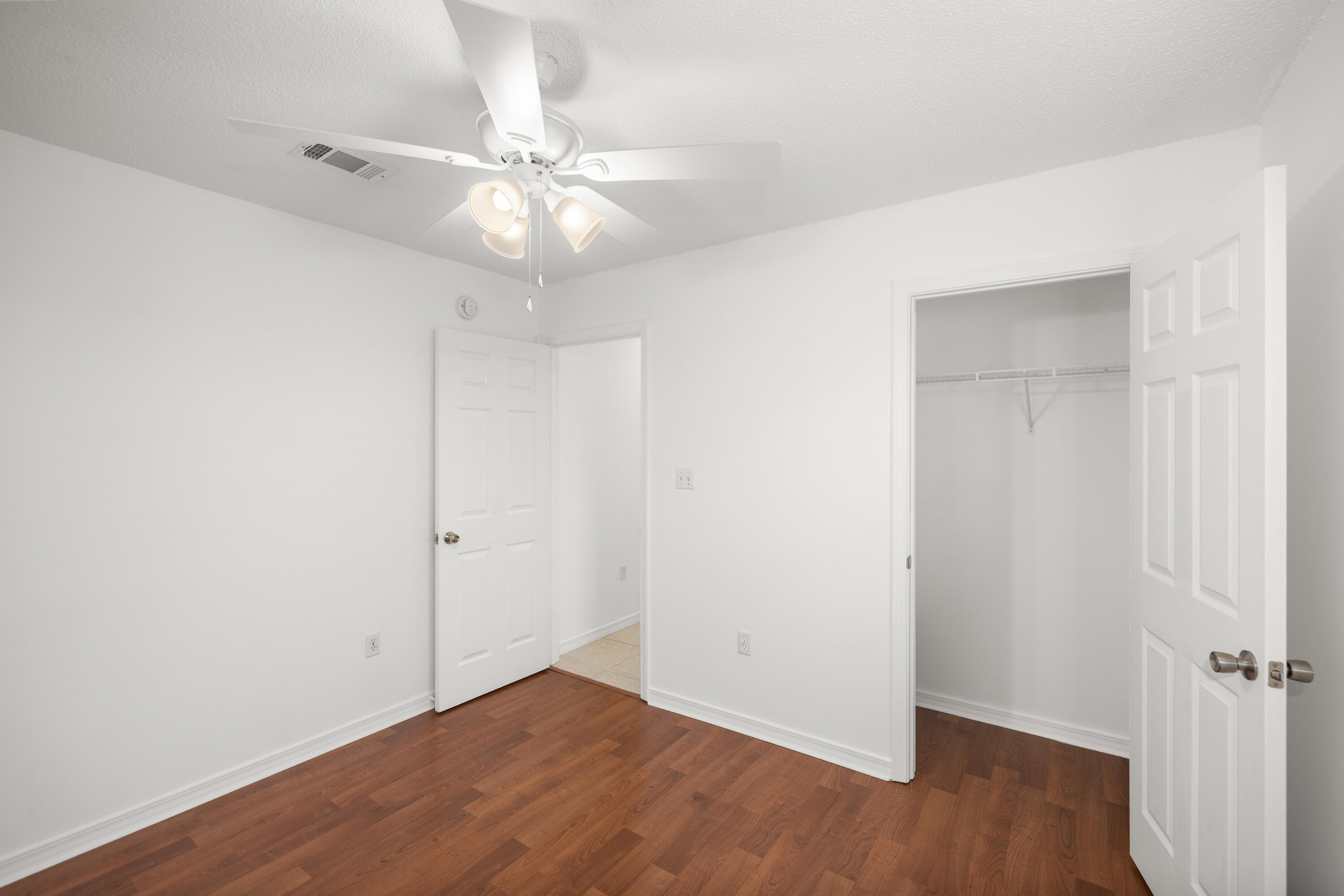 MANDAVILLA - Residential