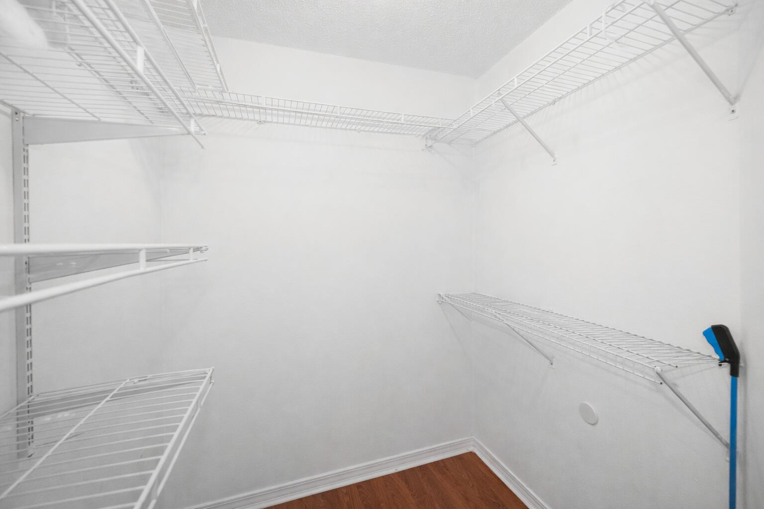 MANDAVILLA - Residential