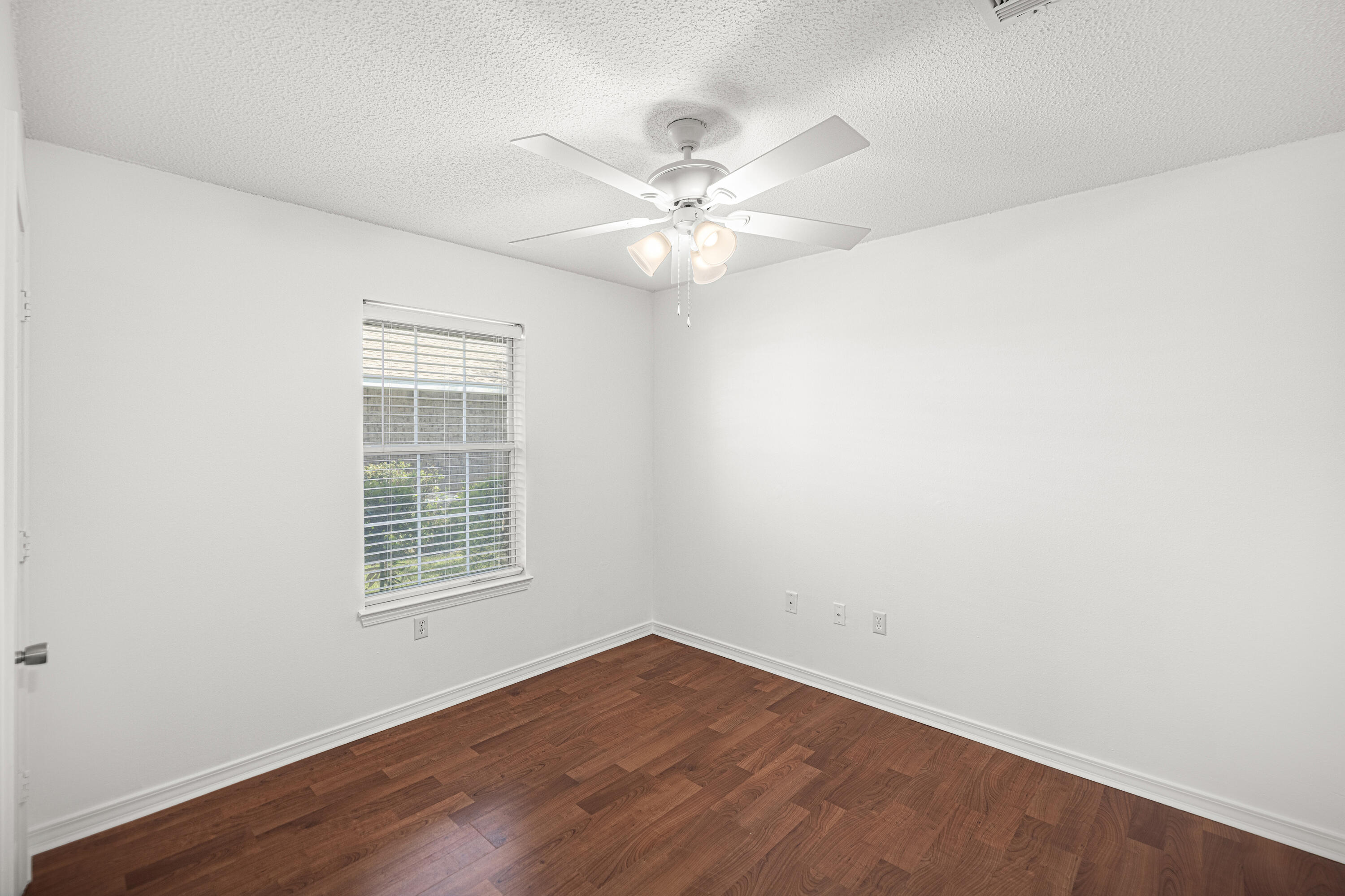 MANDAVILLA - Residential