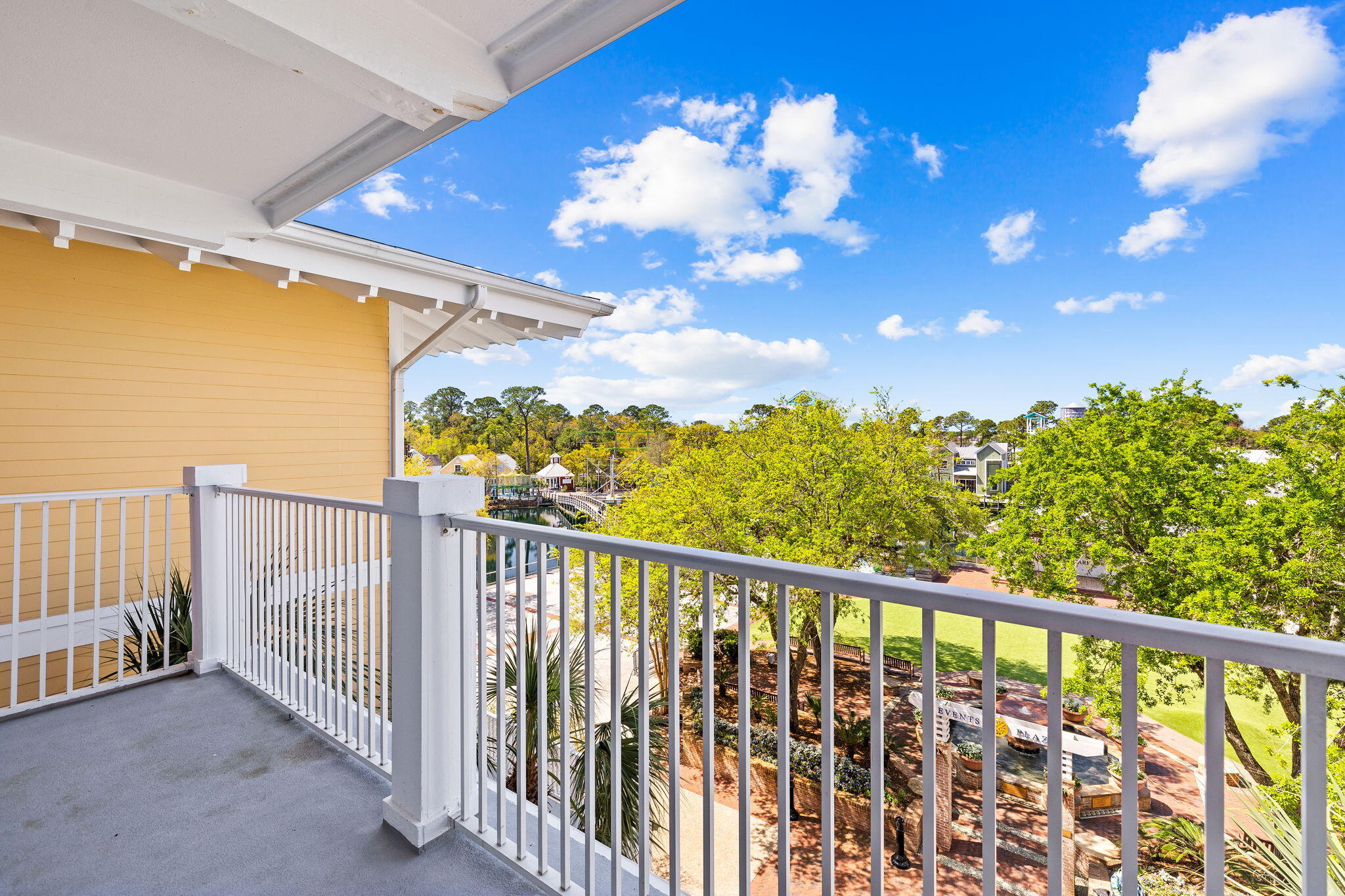 OBSERVATION POINT - Residential