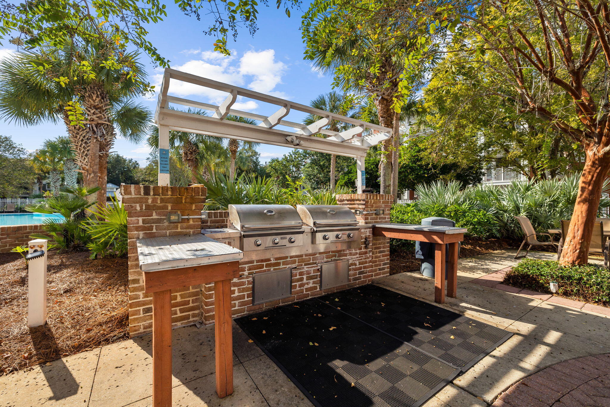 OBSERVATION POINT - Residential