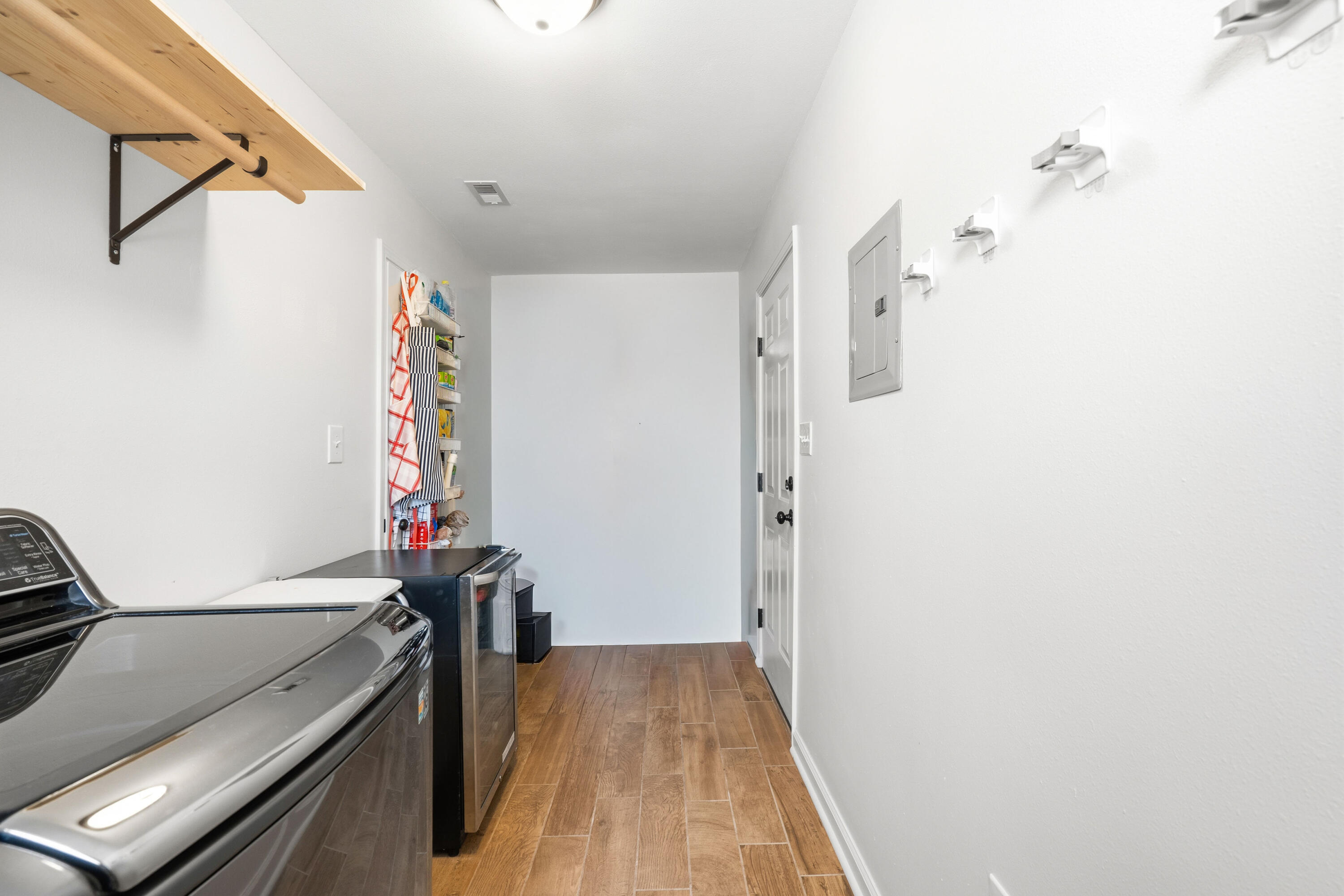 SANDALWOOD - Residential