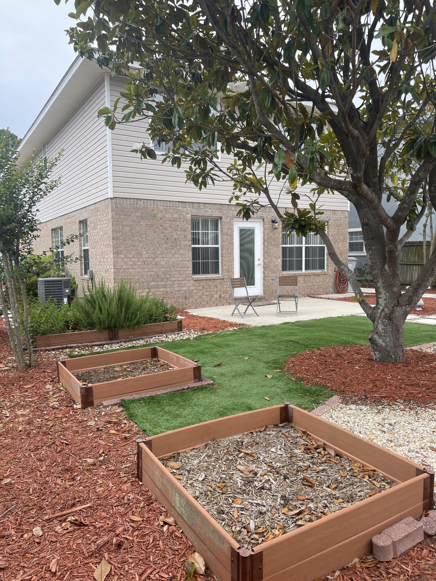 PARKER'S LANDING - Residential