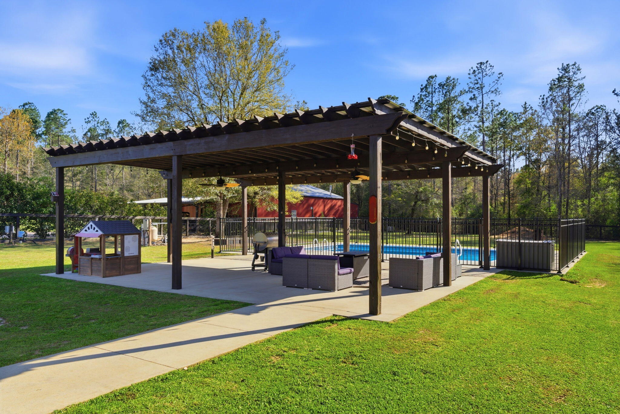 2439 Wallace Lake Road