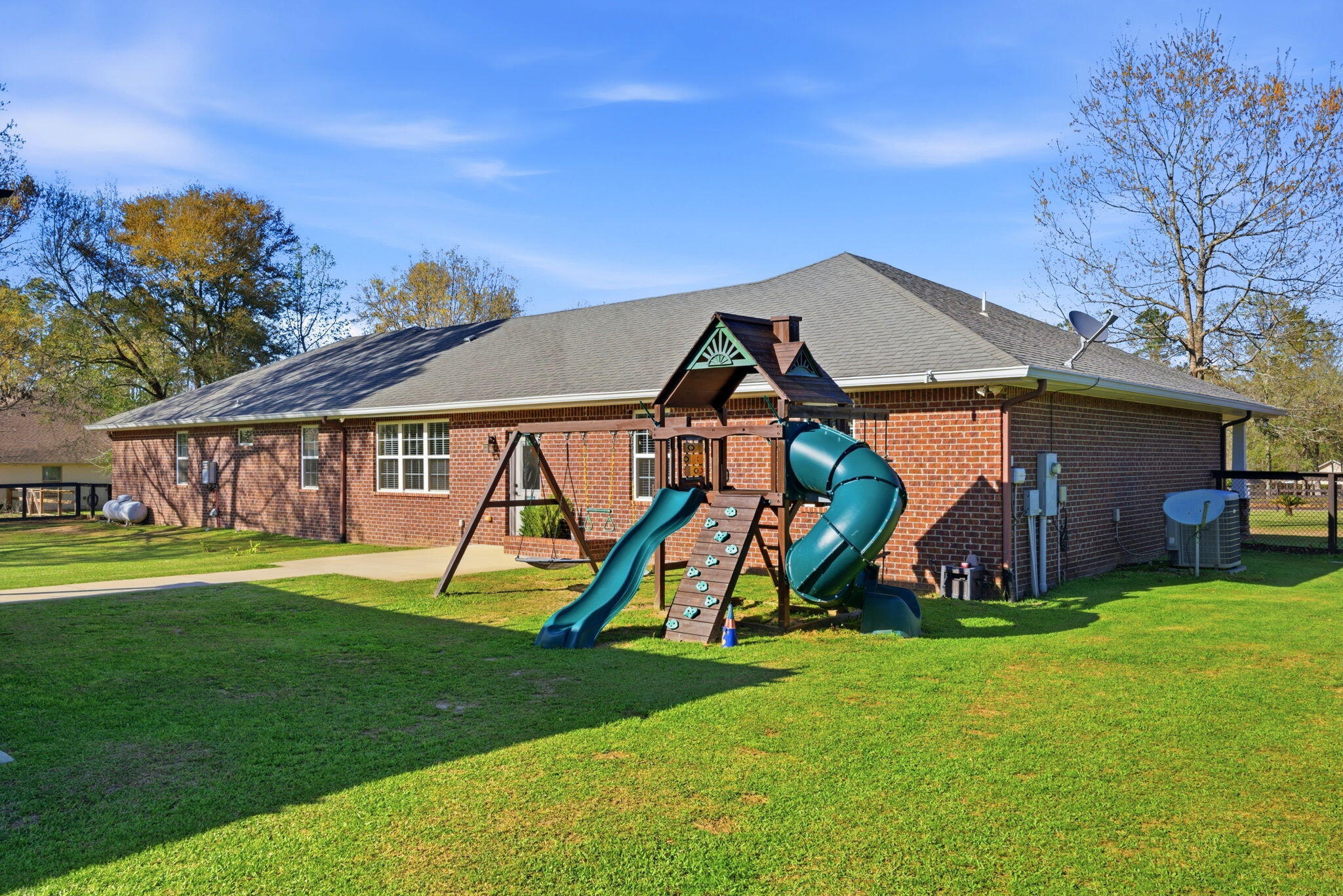 NONESUCH WAY - Residential