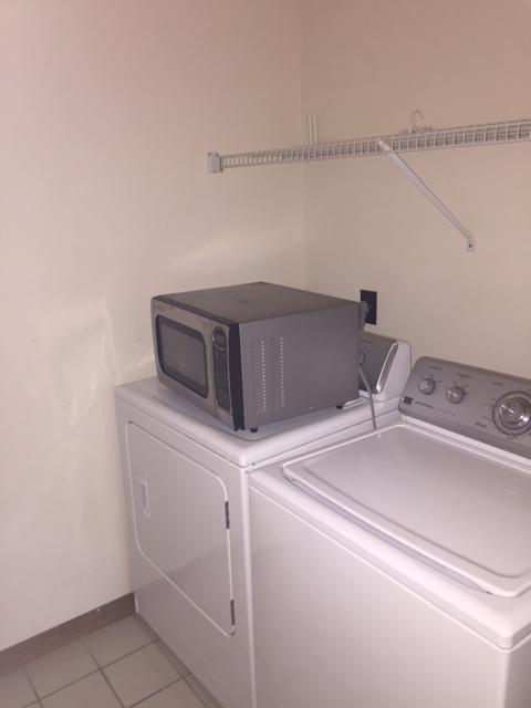 PARKWOOD SQUARE PH 2 - Residential Lease