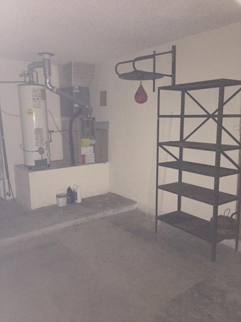 PARKWOOD SQUARE PH 2 - Residential Lease