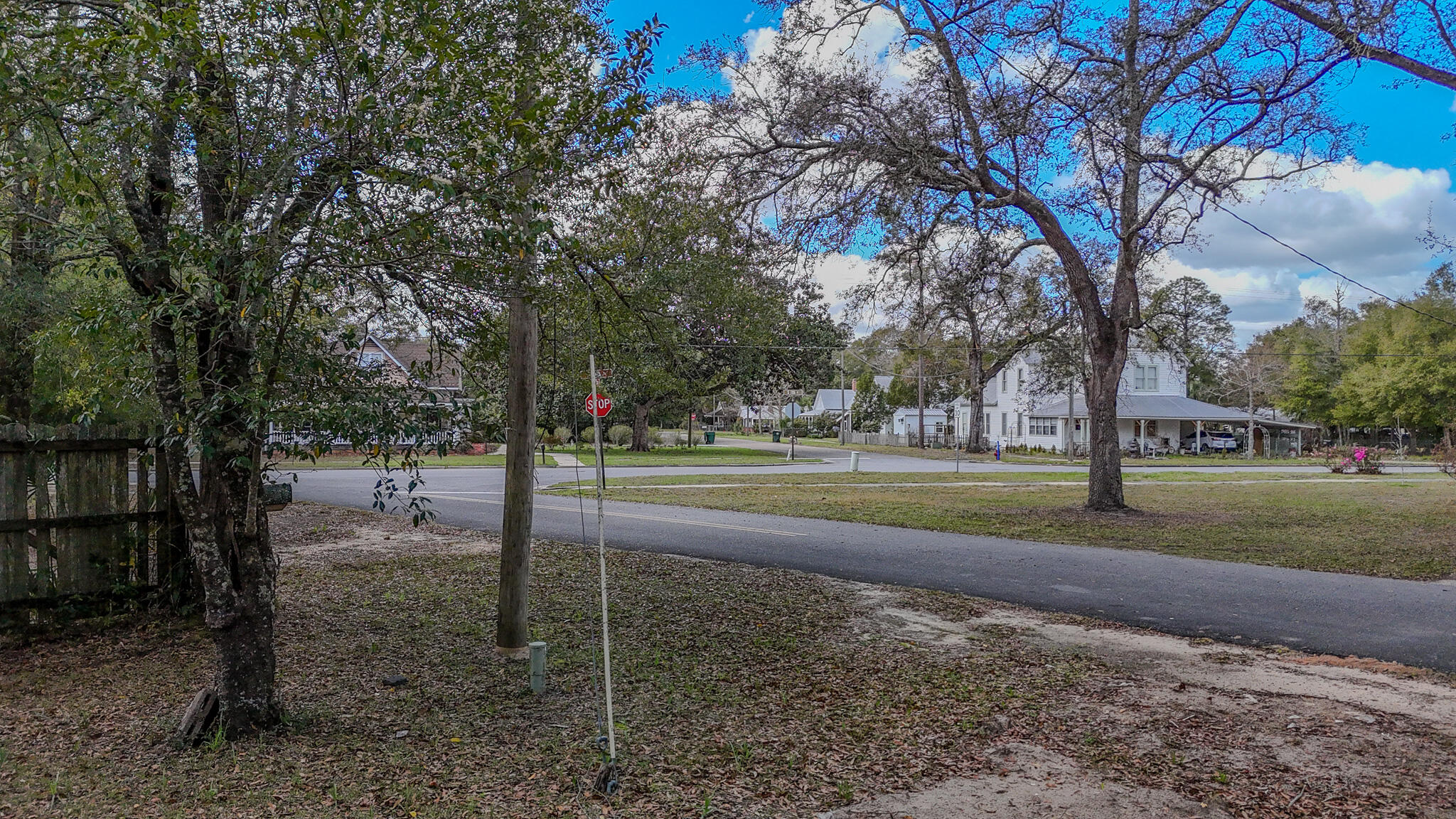 METES & BOUNDS - Land