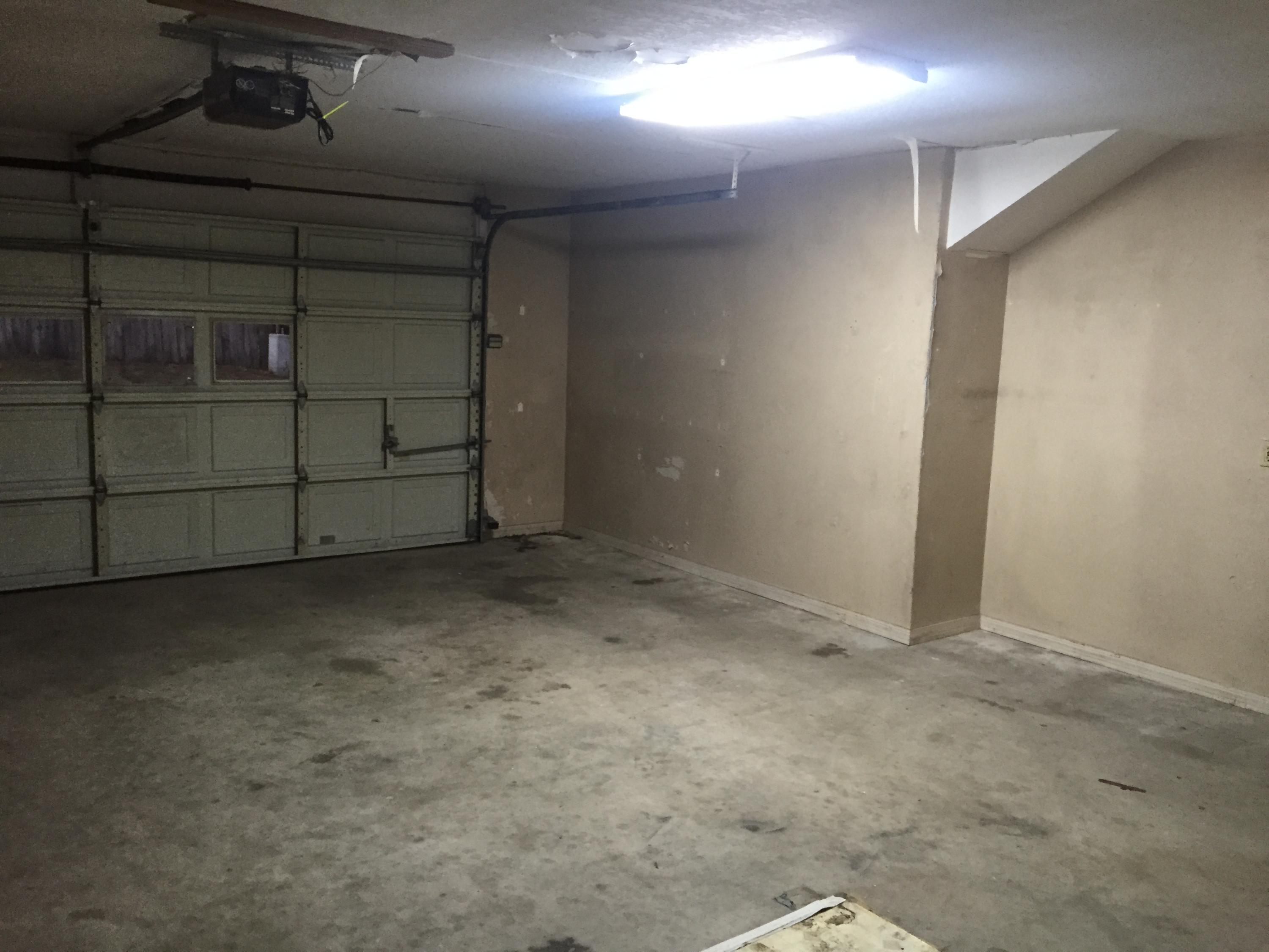 COUNTRYVIEW ESTATES 1ST ADDN - Residential